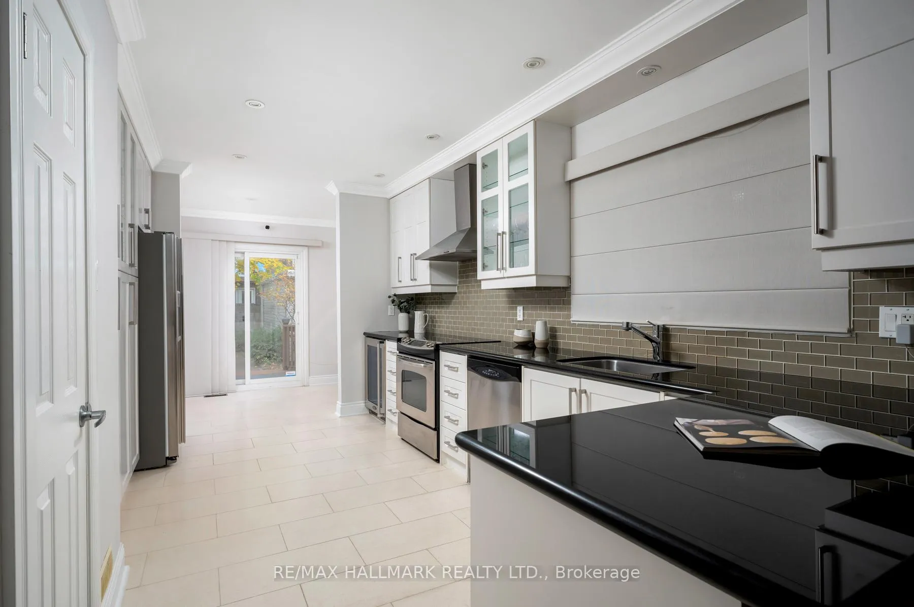 Photo 12 of 53 Ferrier Avenue, Toronto, Playter Estates-Danforth — HOMEH
