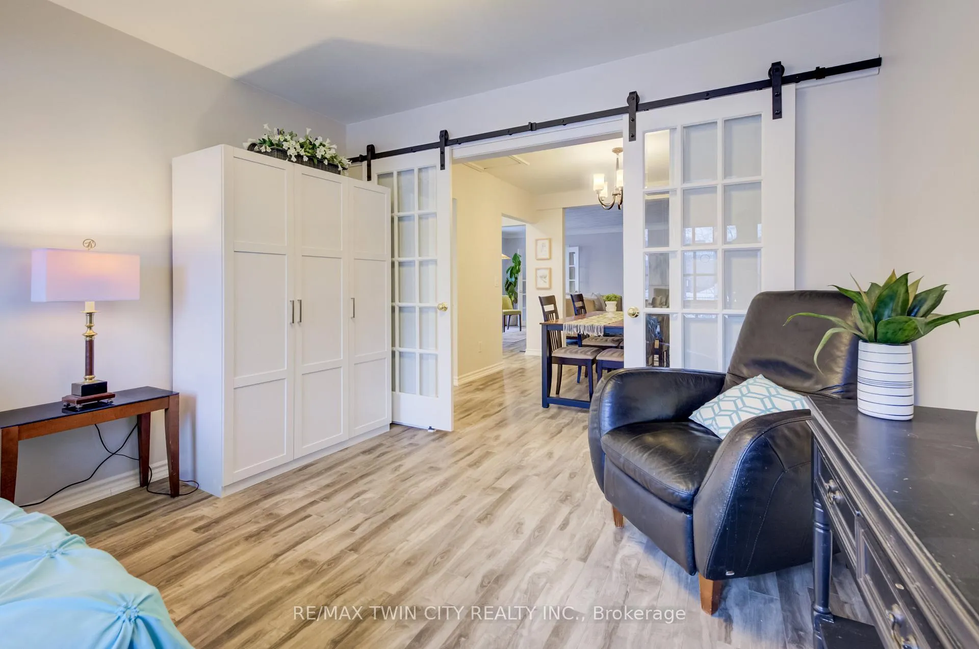 Photo 7 of 45 Palmerston Avenue, Brantford — HOMEH
