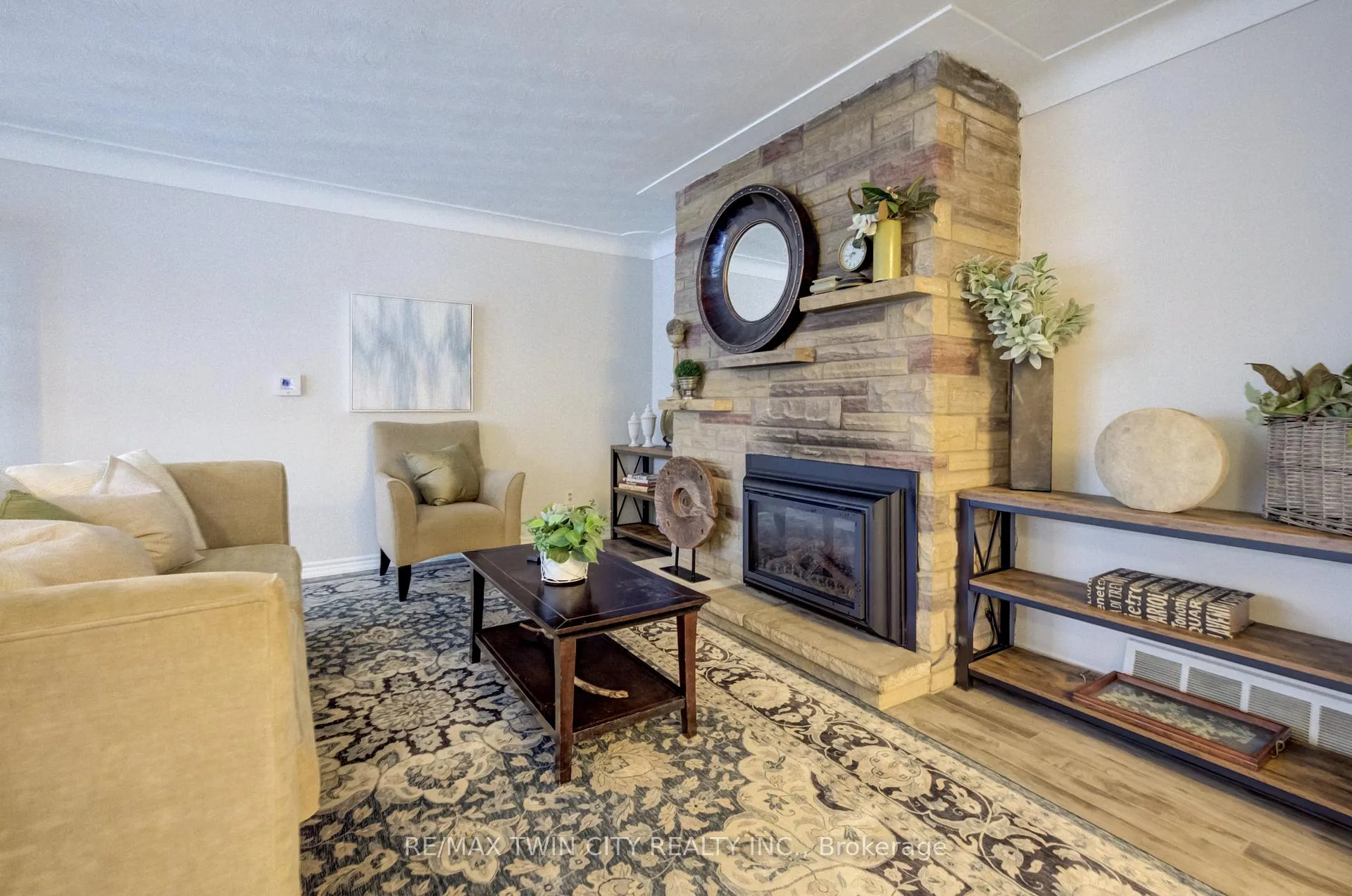 Photo 9 of 45 Palmerston Avenue, Brantford — HOMEH