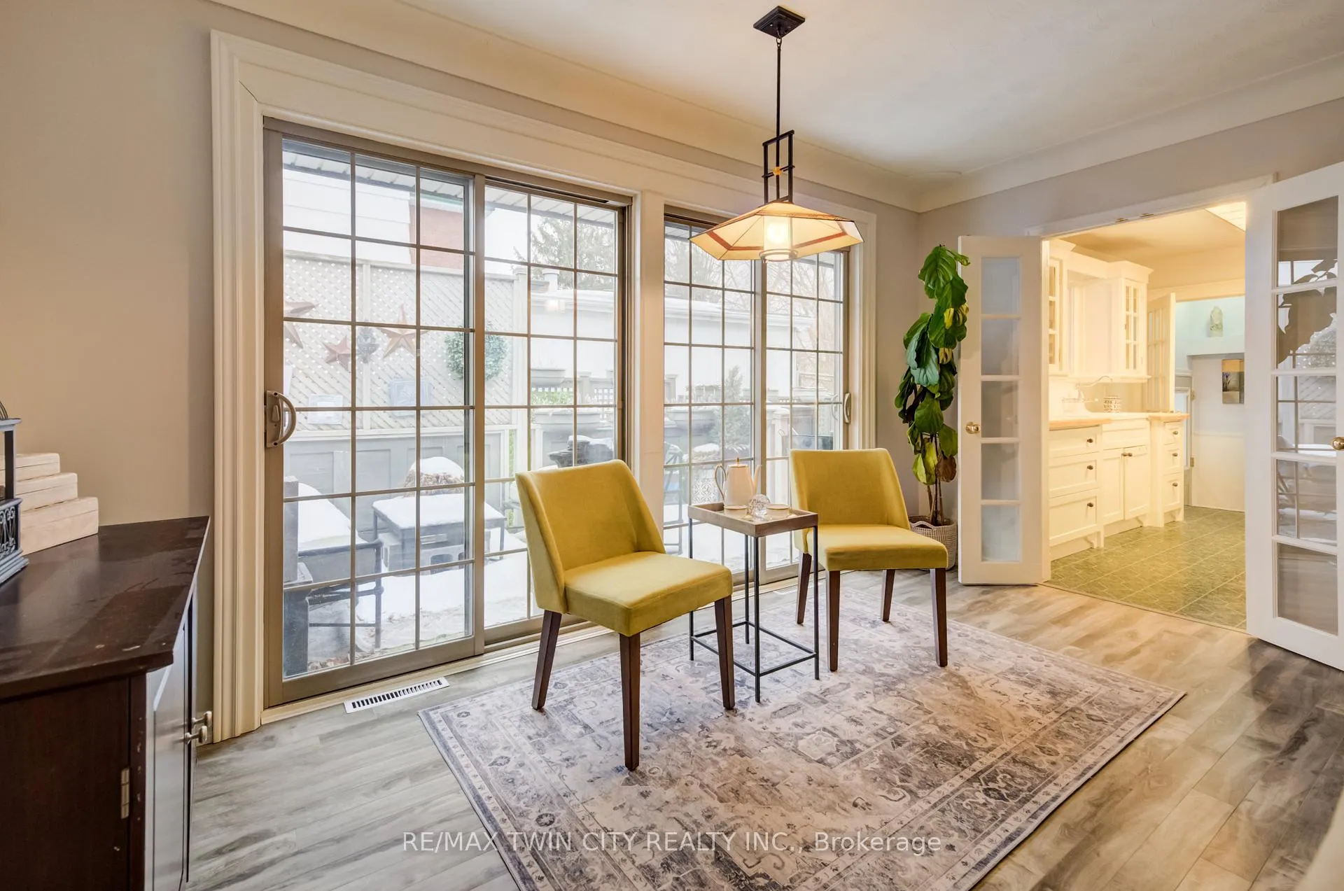 Photo 11 of 45 Palmerston Avenue, Brantford — HOMEH