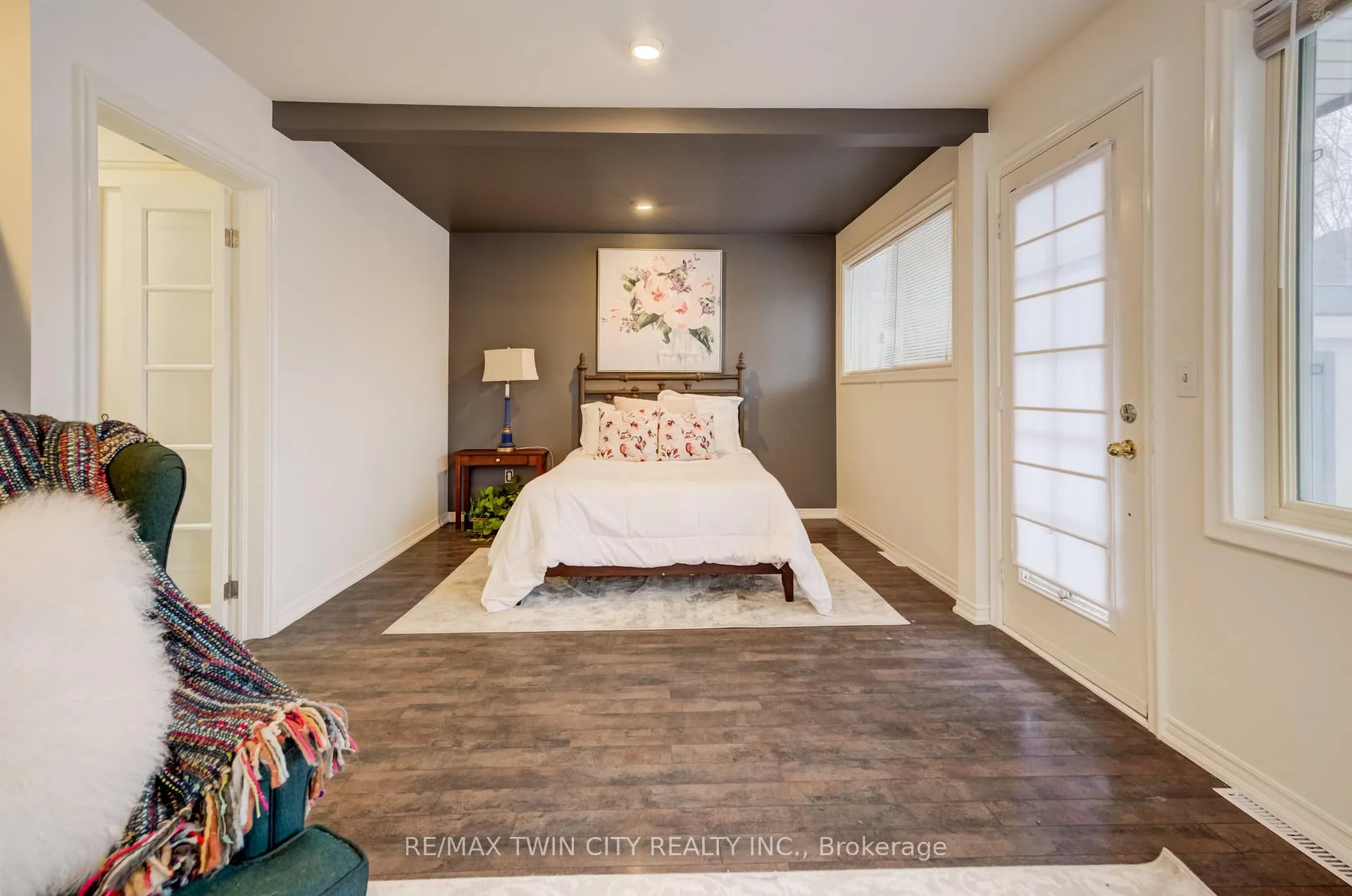 Photo 25 of 45 Palmerston Avenue, Brantford — HOMEH