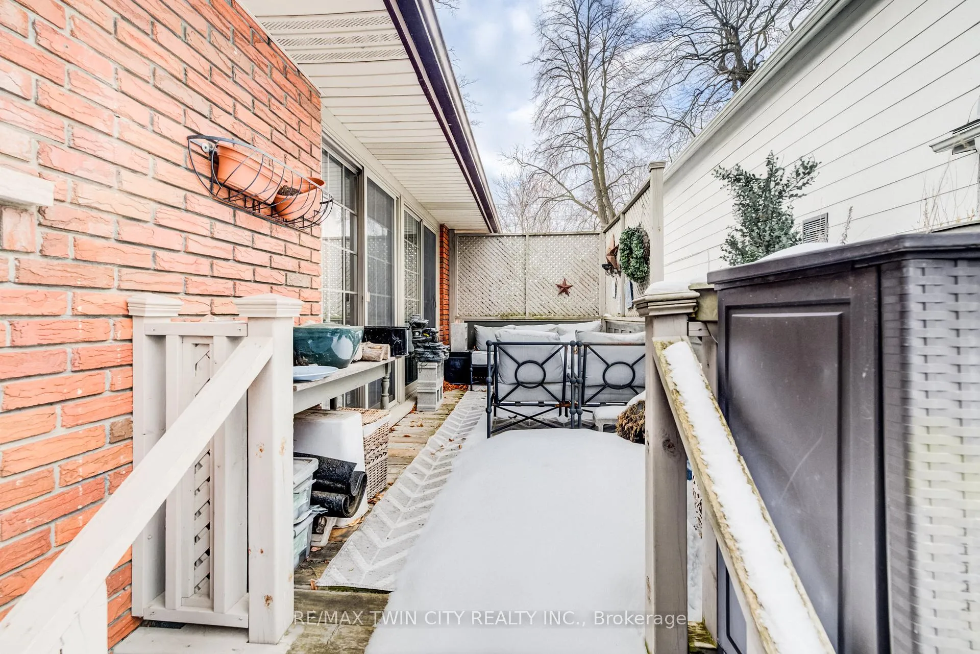 Photo 46 of 45 Palmerston Avenue, Brantford — HOMEH