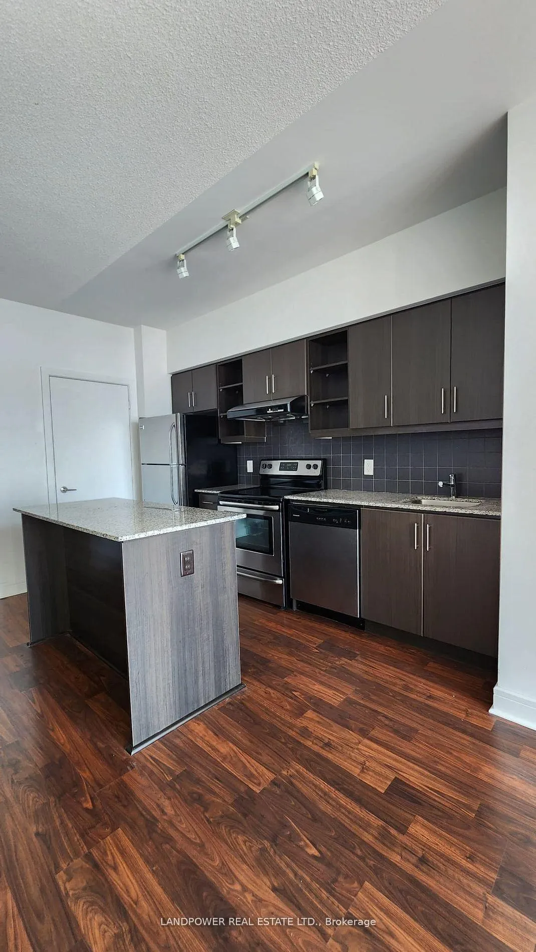 Photo 2 of Unit Ph27, 35 Brian Peck Crescent, Toronto, Thorncliffe Park — HOMEH