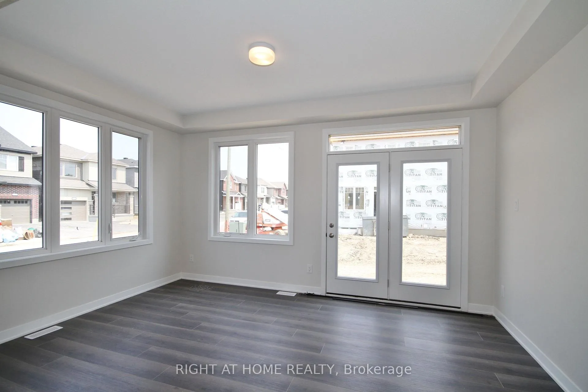 Photo 5 of 201 Billrian Crescent, Ottawa, Stittsville (North) — HOMEH