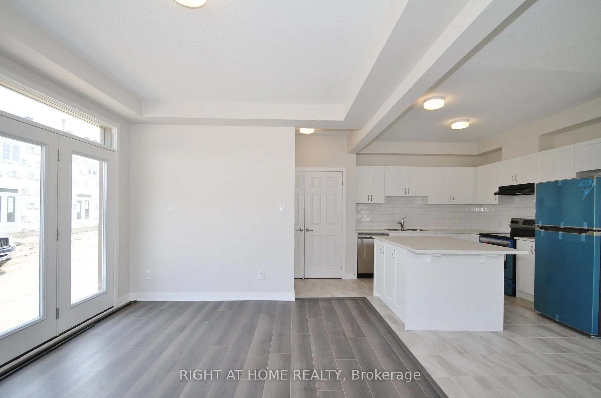 Photo 7 of 201 Billrian Crescent, Ottawa, Stittsville (North) — HOMEH