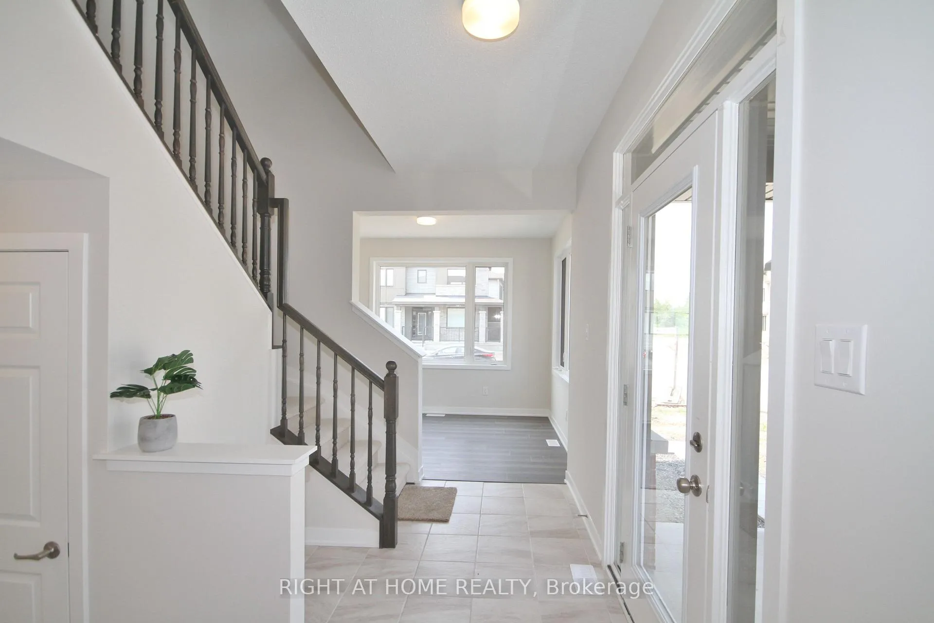 Photo 15 of 201 Billrian Crescent, Ottawa, Stittsville (North) — HOMEH