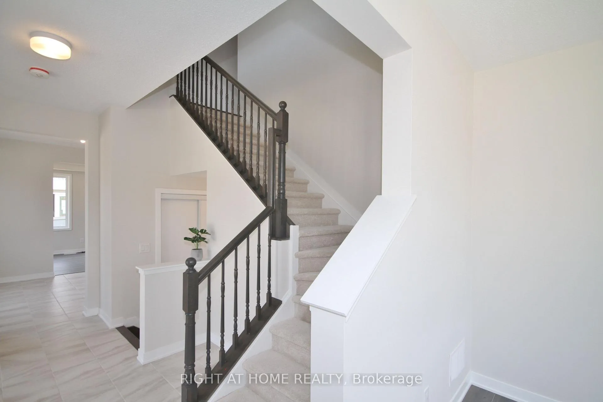 Photo 18 of 201 Billrian Crescent, Ottawa, Stittsville (North) — HOMEH