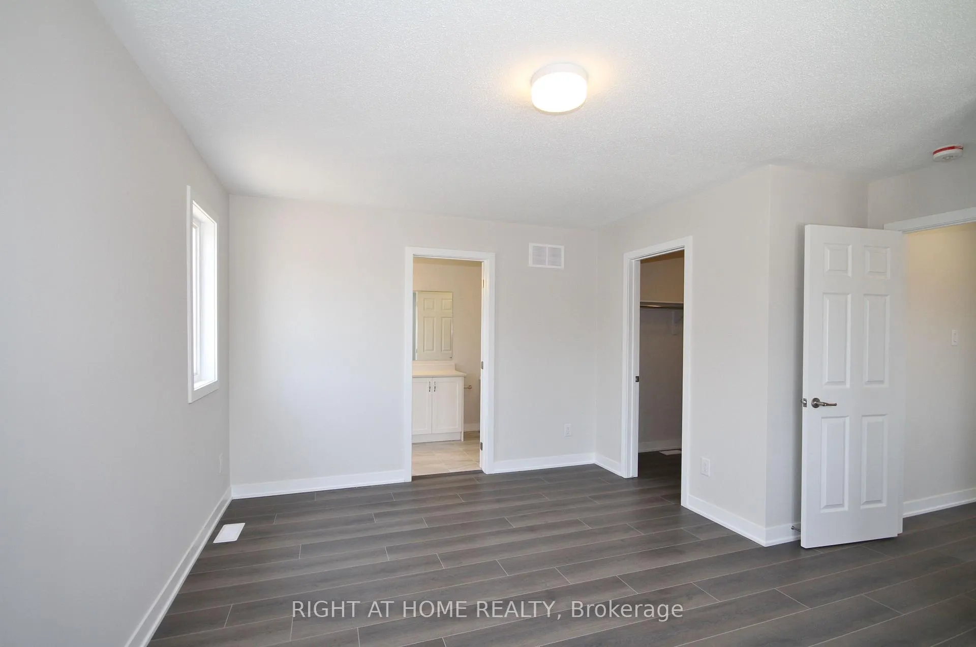 Photo 22 of 201 Billrian Crescent, Ottawa, Stittsville (North) — HOMEH