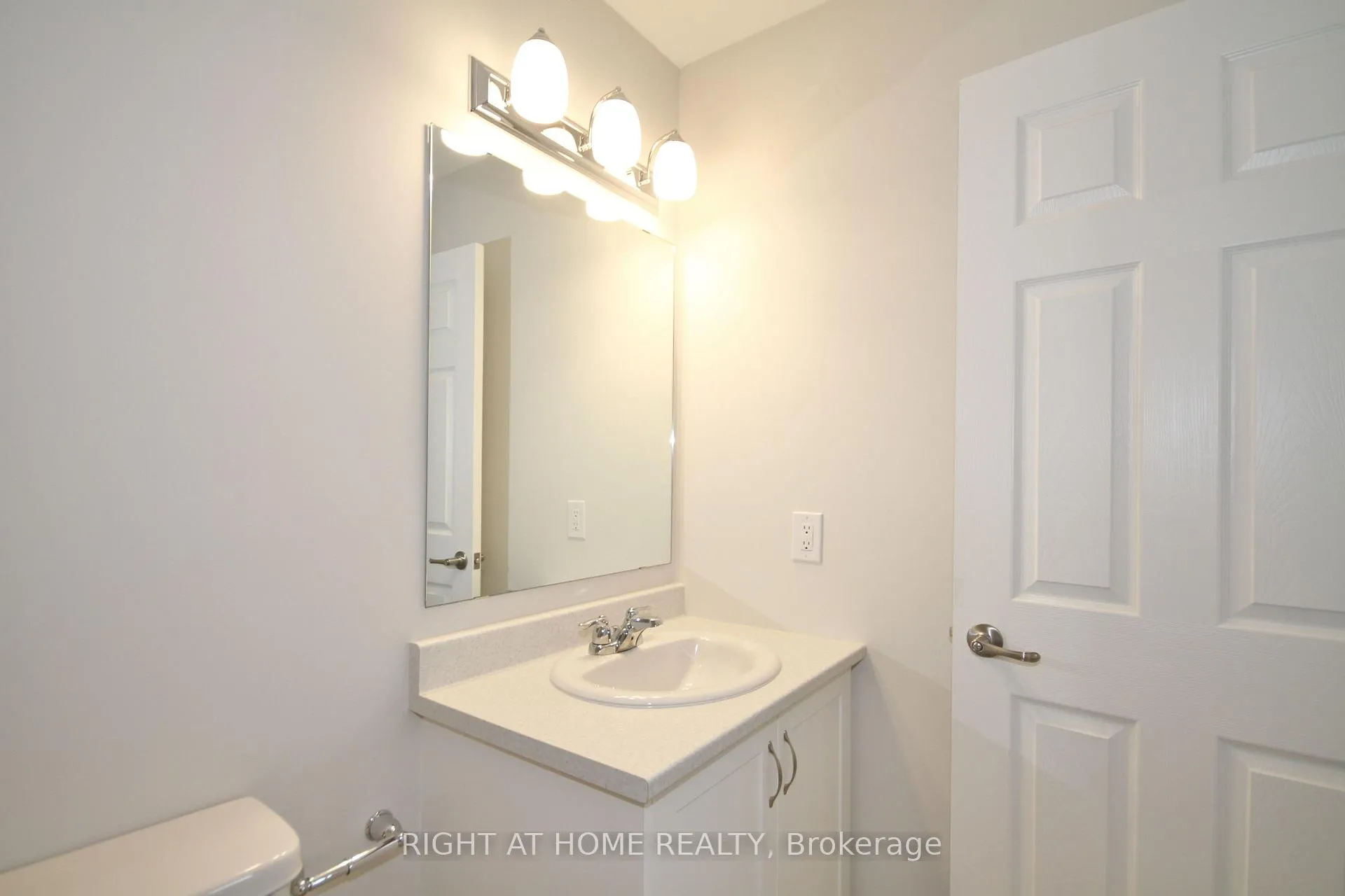 Photo 28 of 201 Billrian Crescent, Ottawa, Stittsville (North) — HOMEH