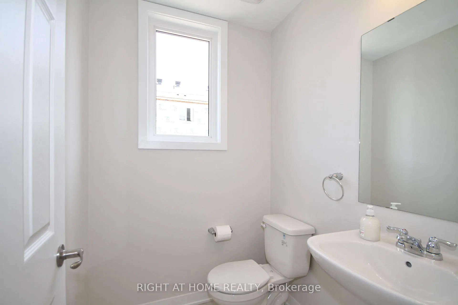 Photo 38 of 201 Billrian Crescent, Ottawa, Stittsville (North) — HOMEH