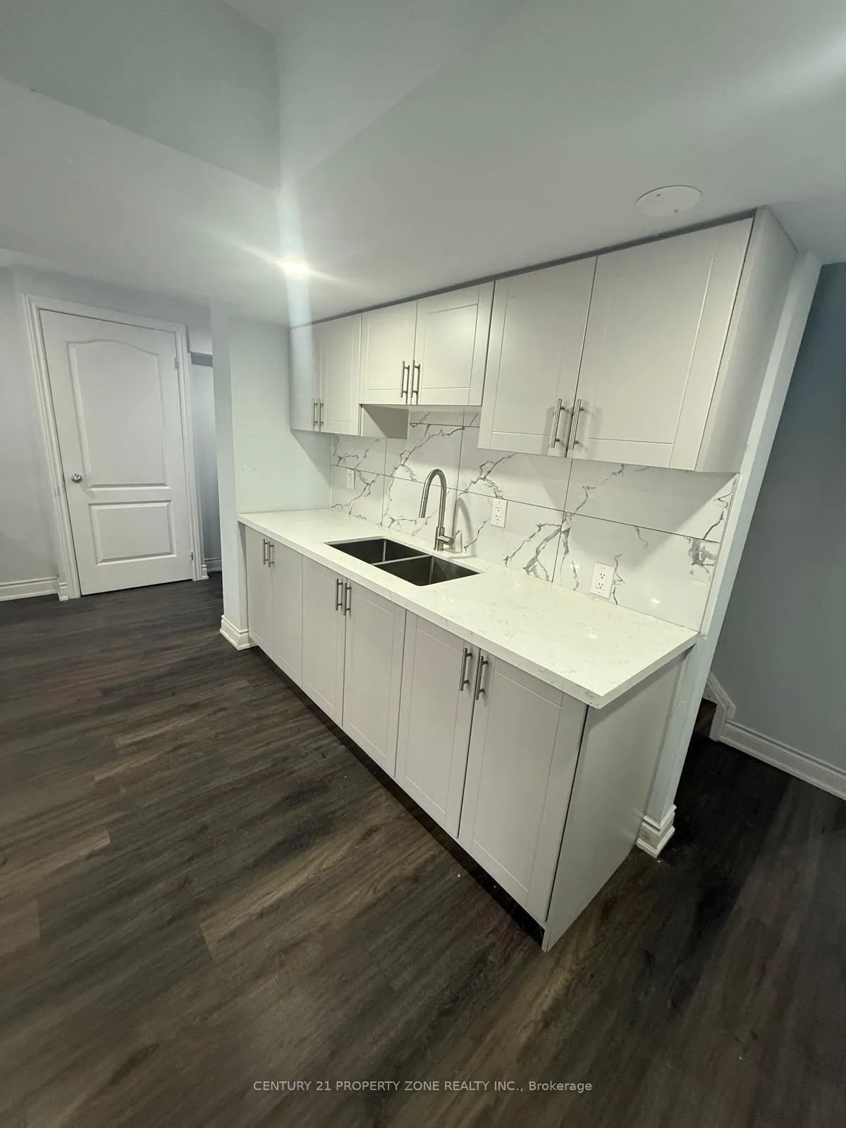 Photo 4 of Unit Bsmt, 26 Feeder Street, Brampton, Northwest Brampton — HOMEH