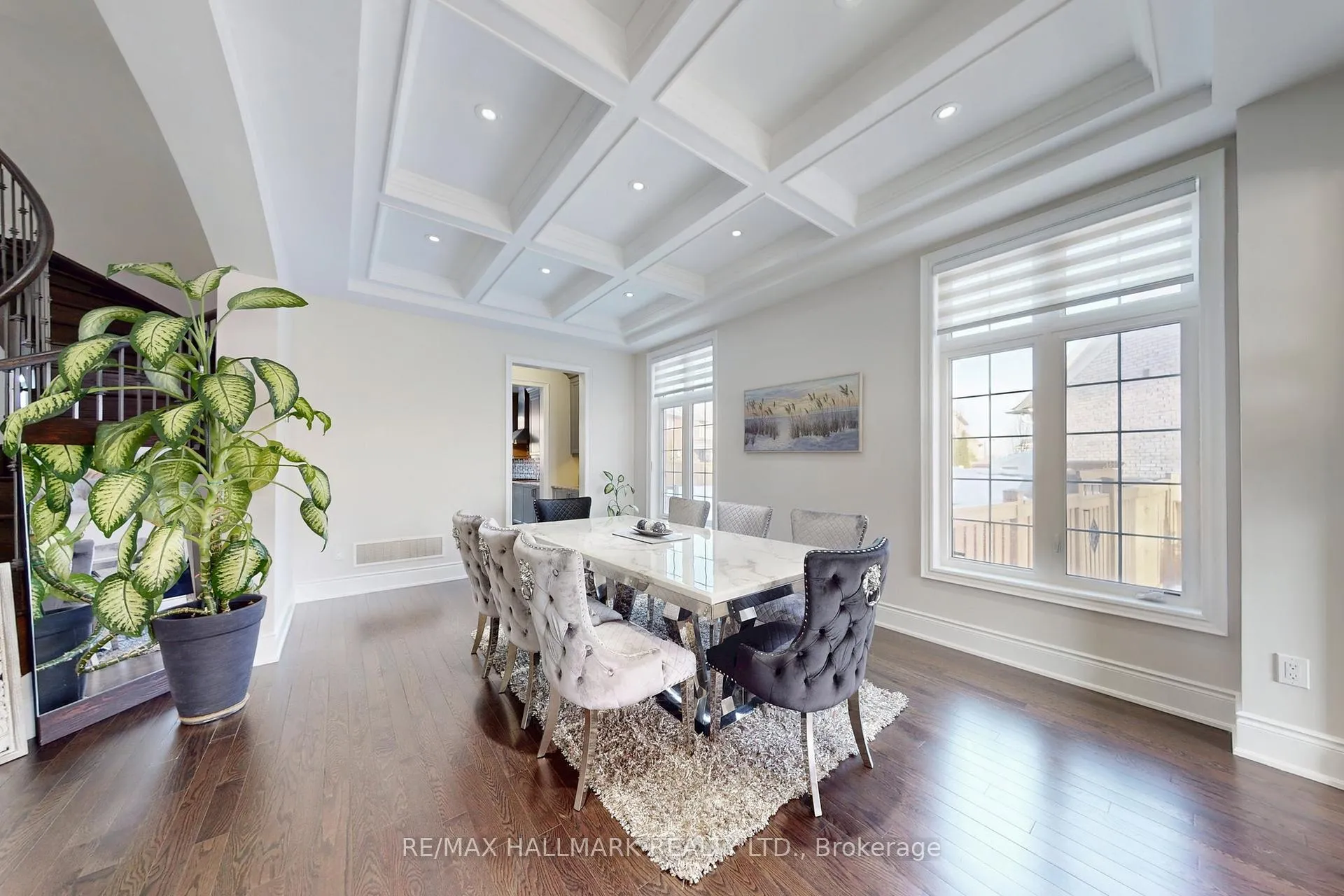 Photo 6 of 64 Chesney Crescent, Vaughan, Kleinburg — HOMEH