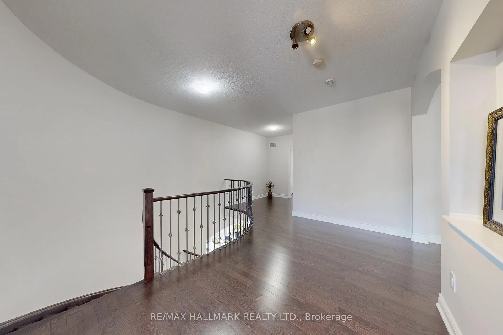 Photo 26 of 64 Chesney Crescent, Vaughan, Kleinburg — HOMEH