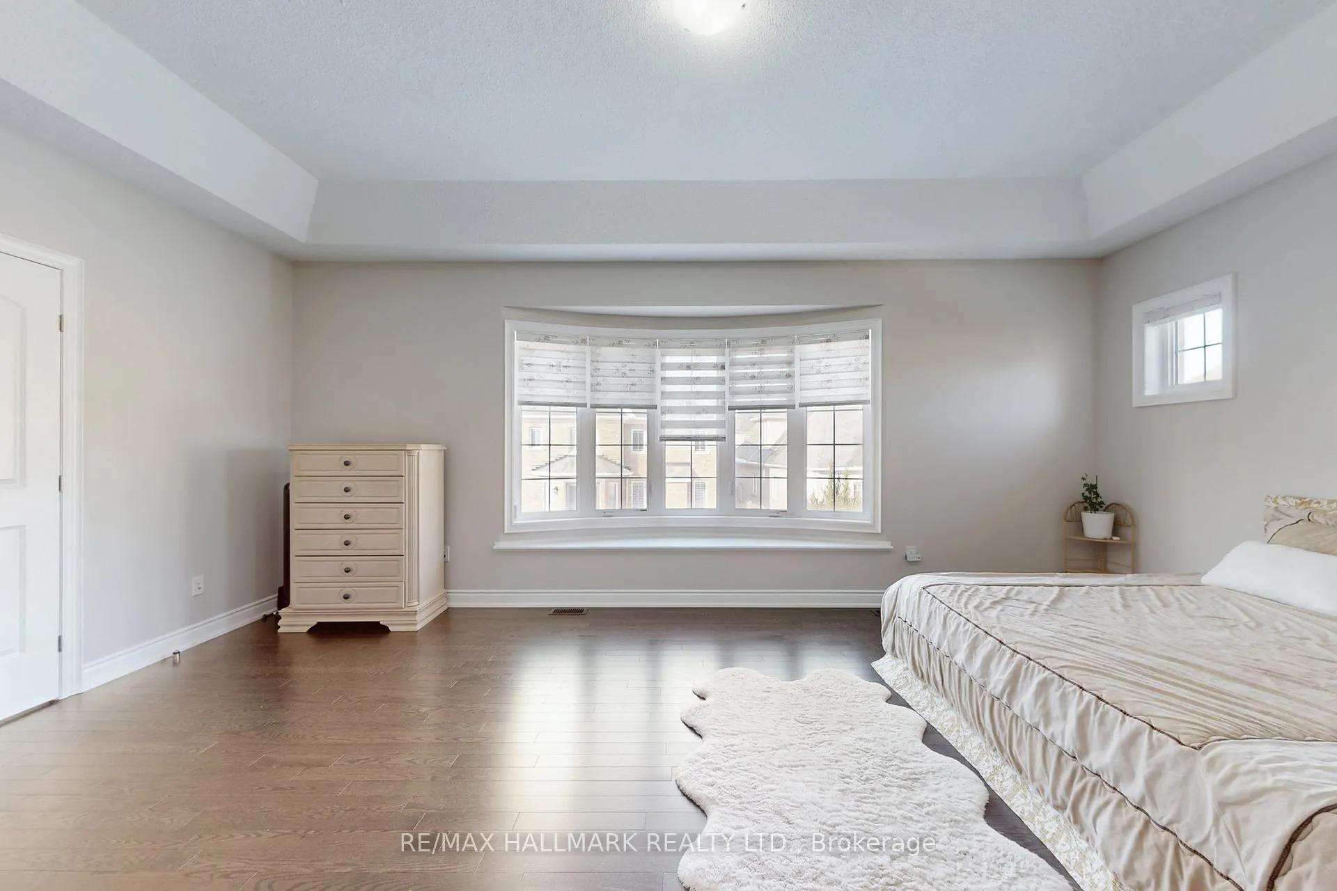 Photo 29 of 64 Chesney Crescent, Vaughan, Kleinburg — HOMEH