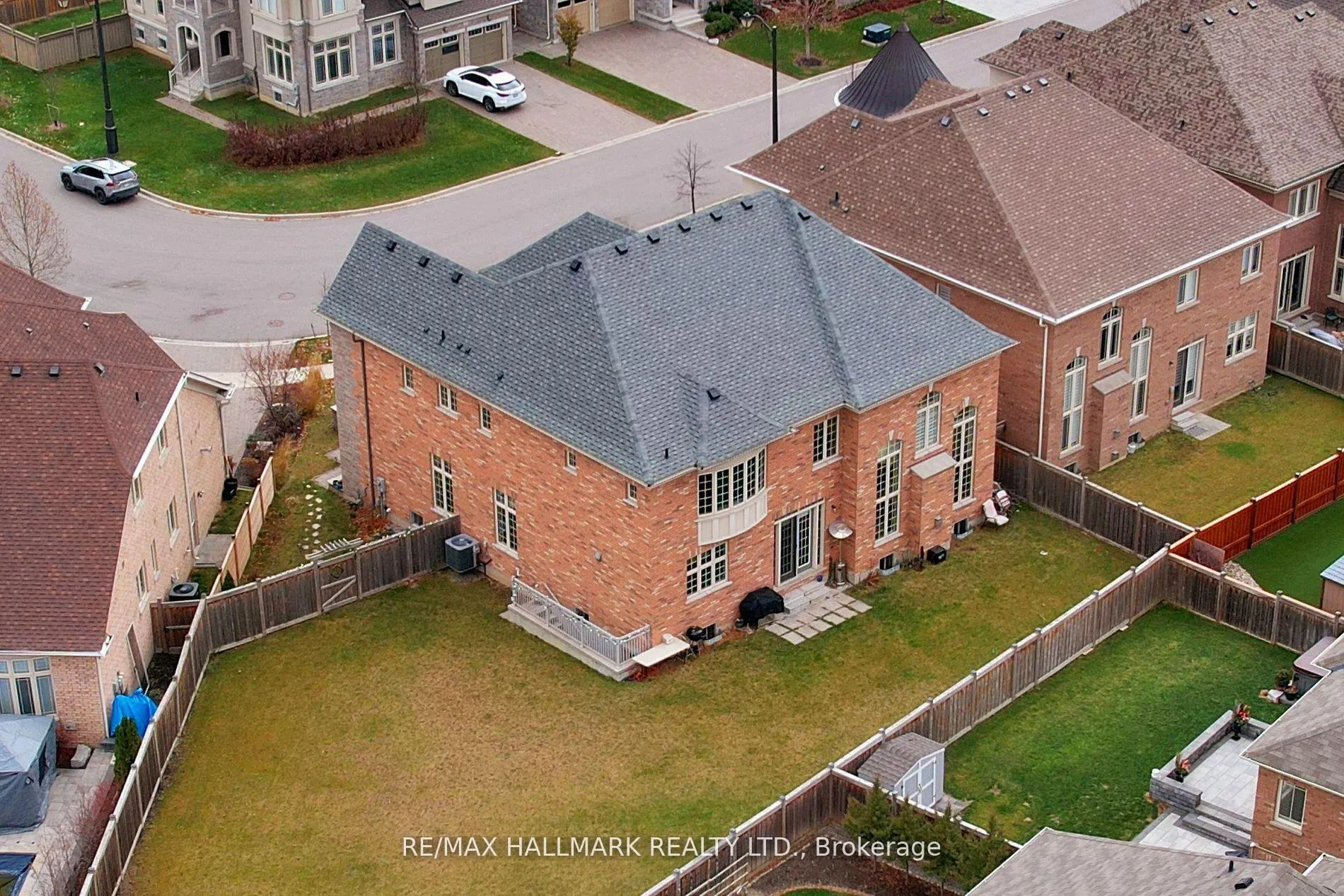 Photo 47 of 64 Chesney Crescent, Vaughan, Kleinburg — HOMEH