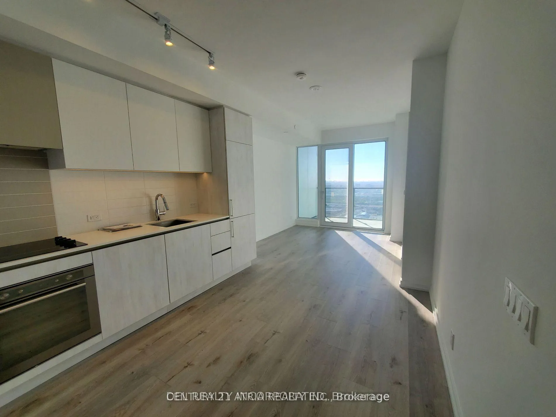 Photo 1 of Unit 5301, 7890 Jane Street, Vaughan, Concord — HOMEH