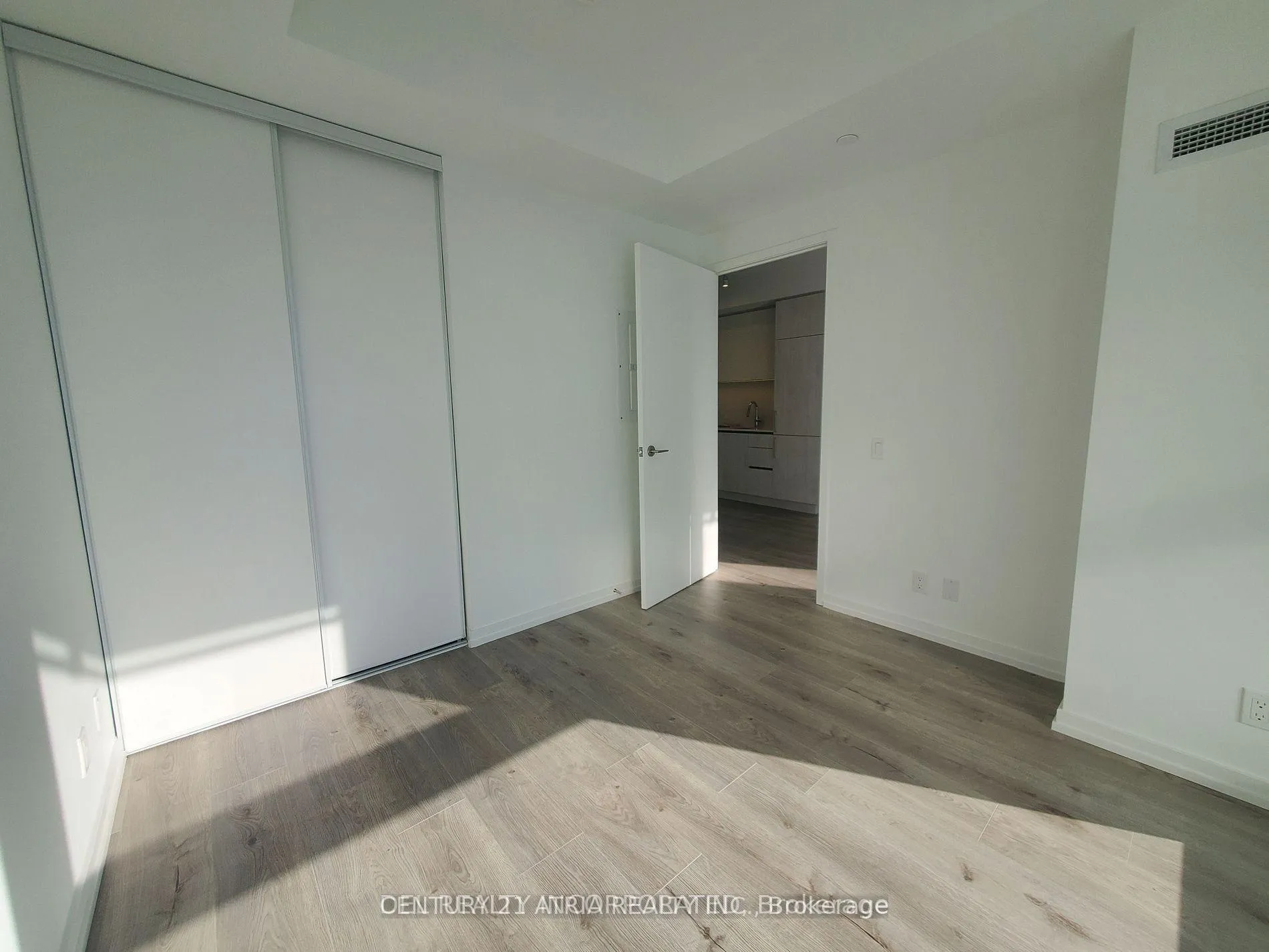 Photo 4 of Unit 5301, 7890 Jane Street, Vaughan, Concord — HOMEH