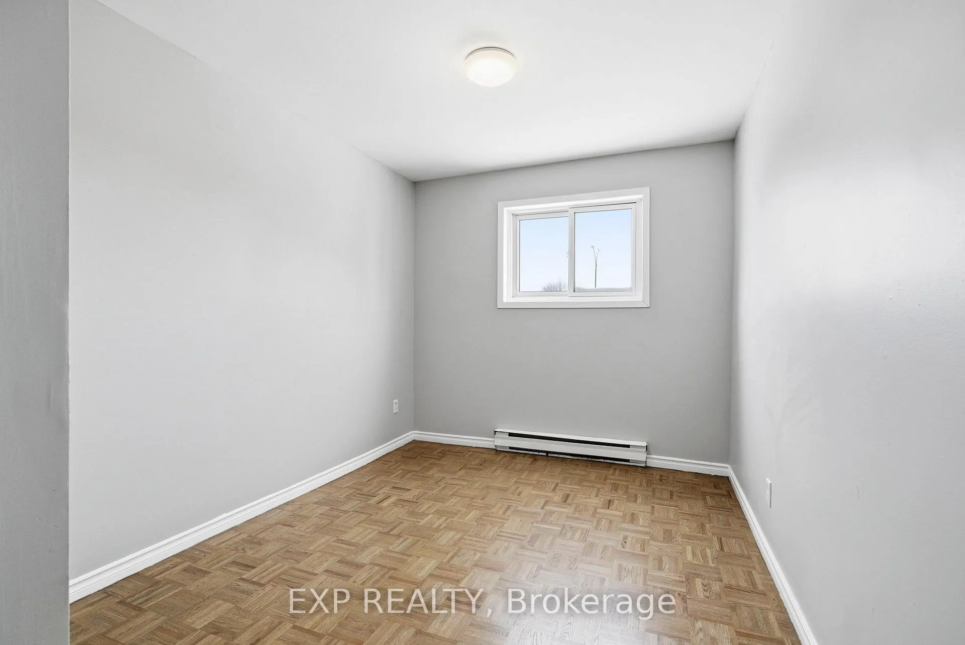 Photo 15 of 1111 Ontario Street, Cornwall — HOMEH