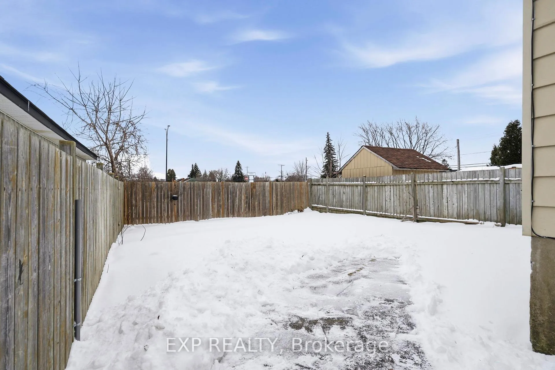 Photo 27 of 1111 Ontario Street, Cornwall — HOMEH