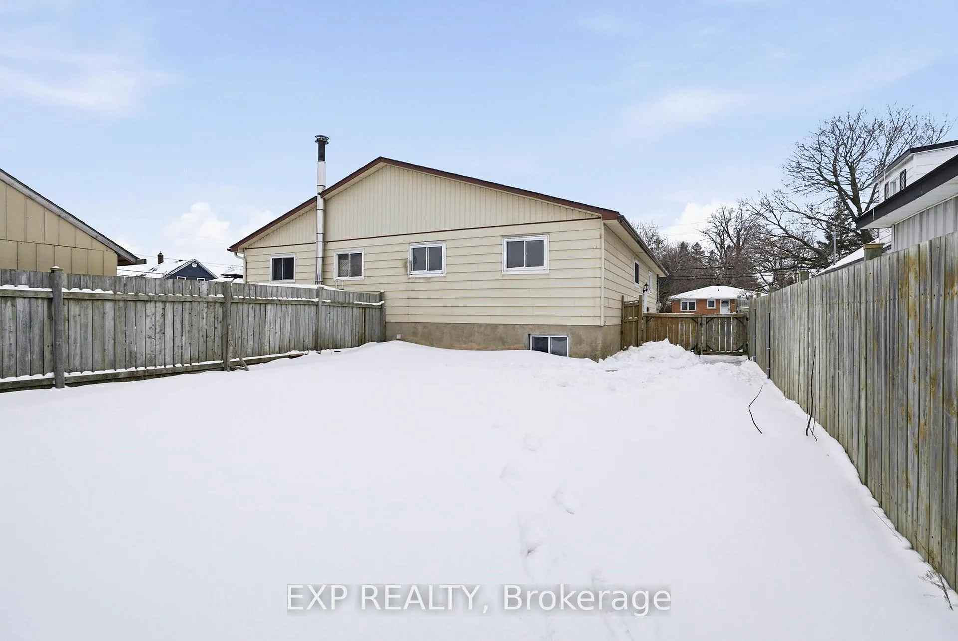 Photo 28 of 1111 Ontario Street, Cornwall — HOMEH
