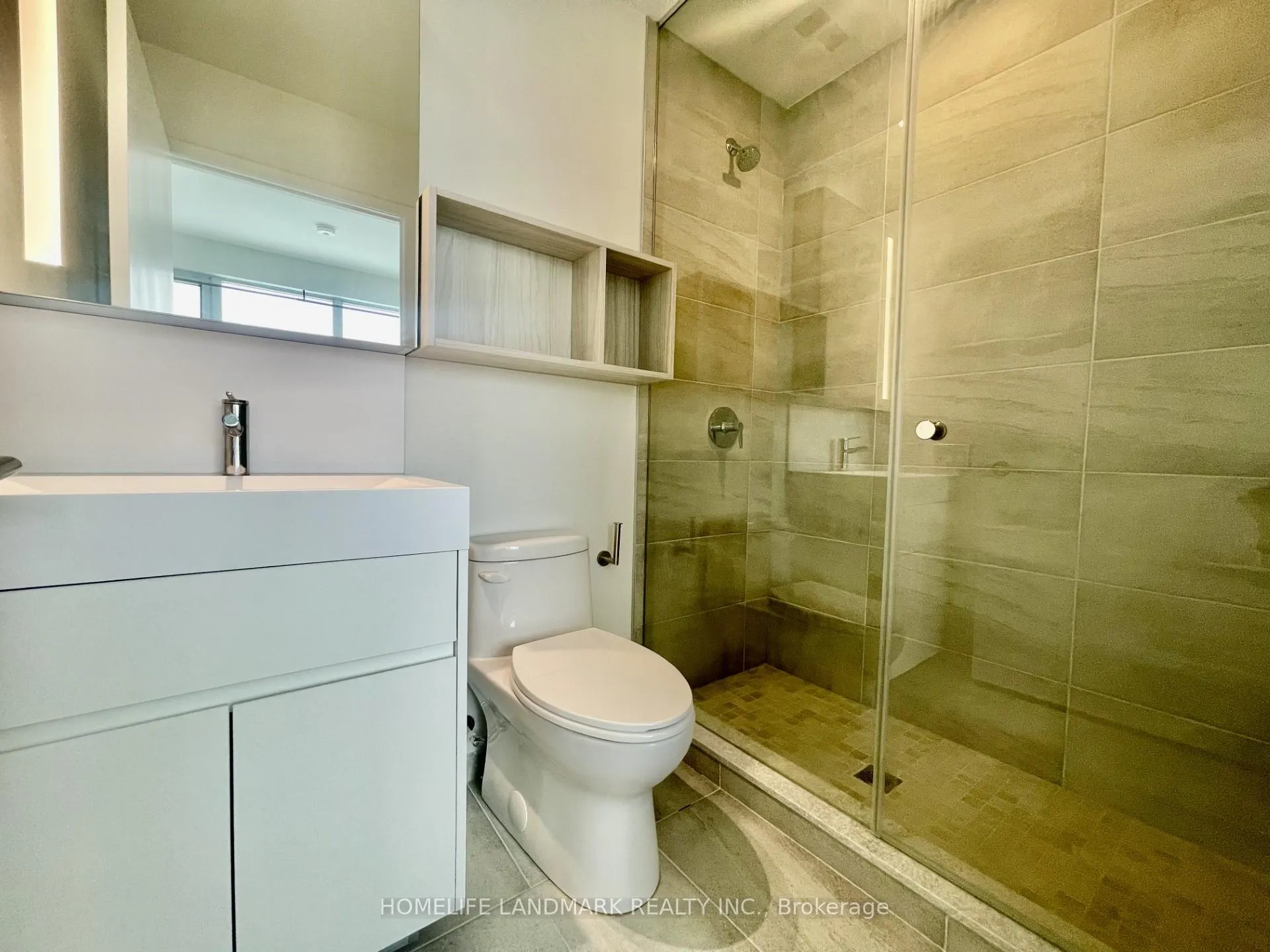 Photo 11 of Unit 1008, 39 Mary Street, Barrie, City Centre — HOMEH