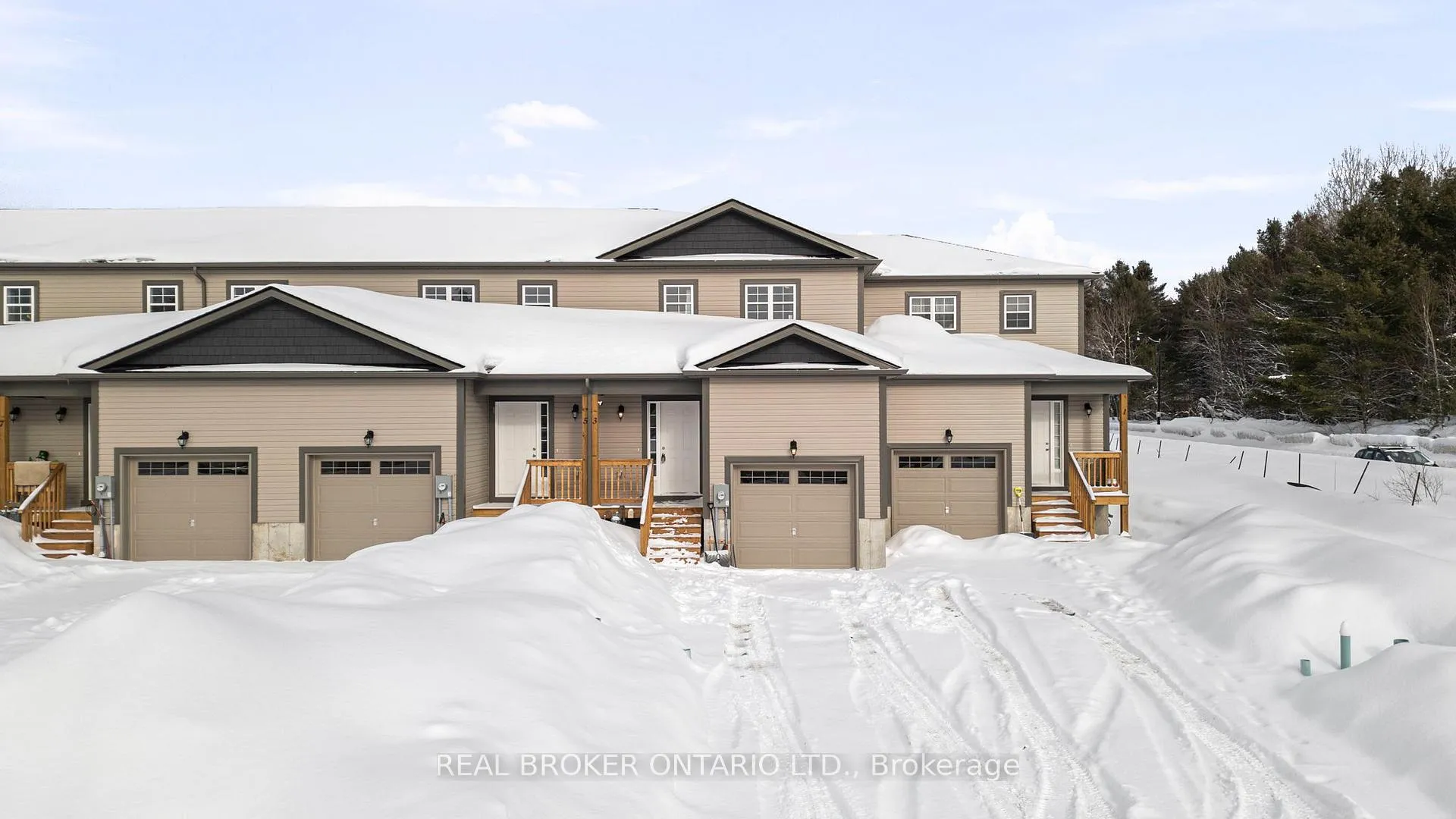 Photo 2 of 3 Mcconnell Crescent, Bracebridge, Macaulay — HOMEH