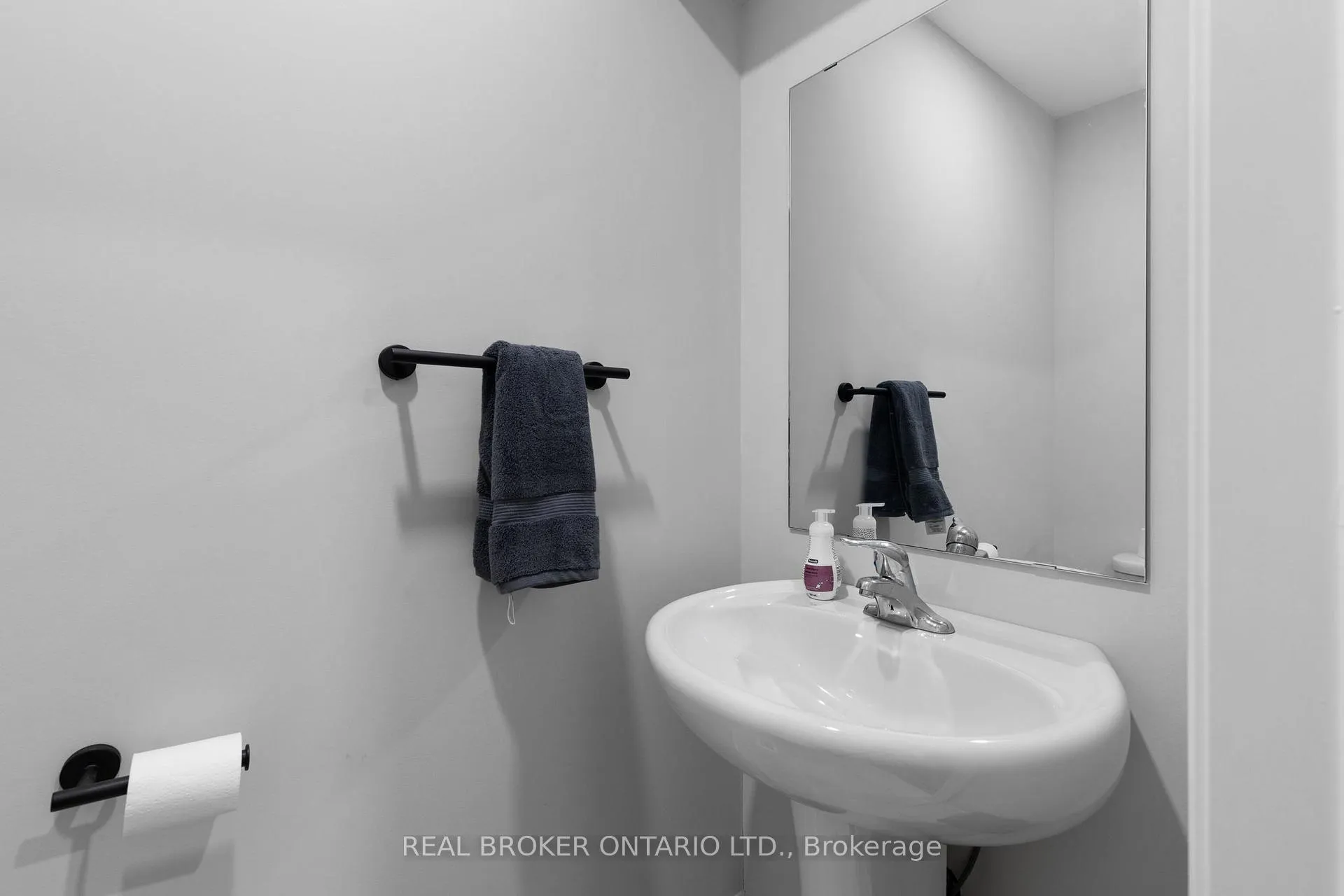 Photo 7 of 3 Mcconnell Crescent, Bracebridge, Macaulay — HOMEH