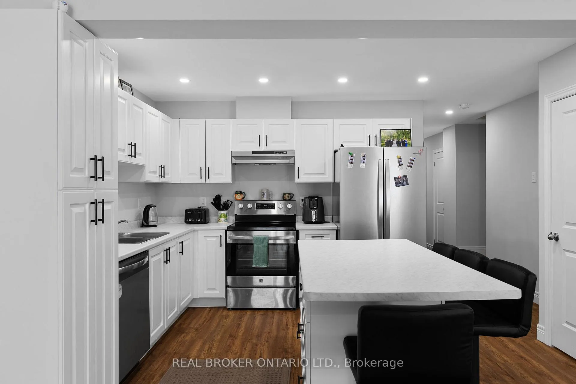 Photo 10 of 3 Mcconnell Crescent, Bracebridge, Macaulay — HOMEH