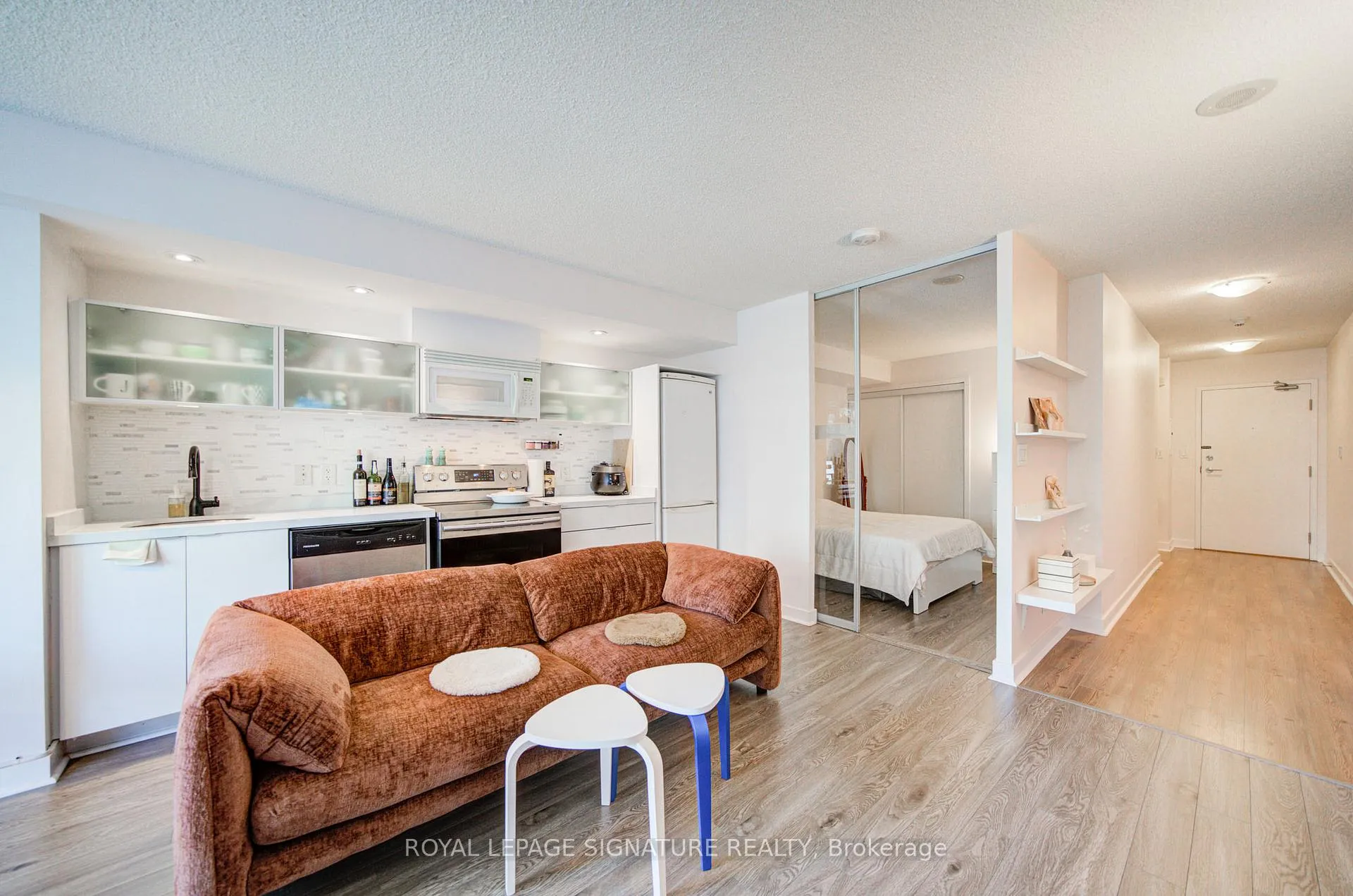 Photo 6 of Unit 716, 4K Spadina Avenue E, Toronto, Waterfront Communities — HOMEH