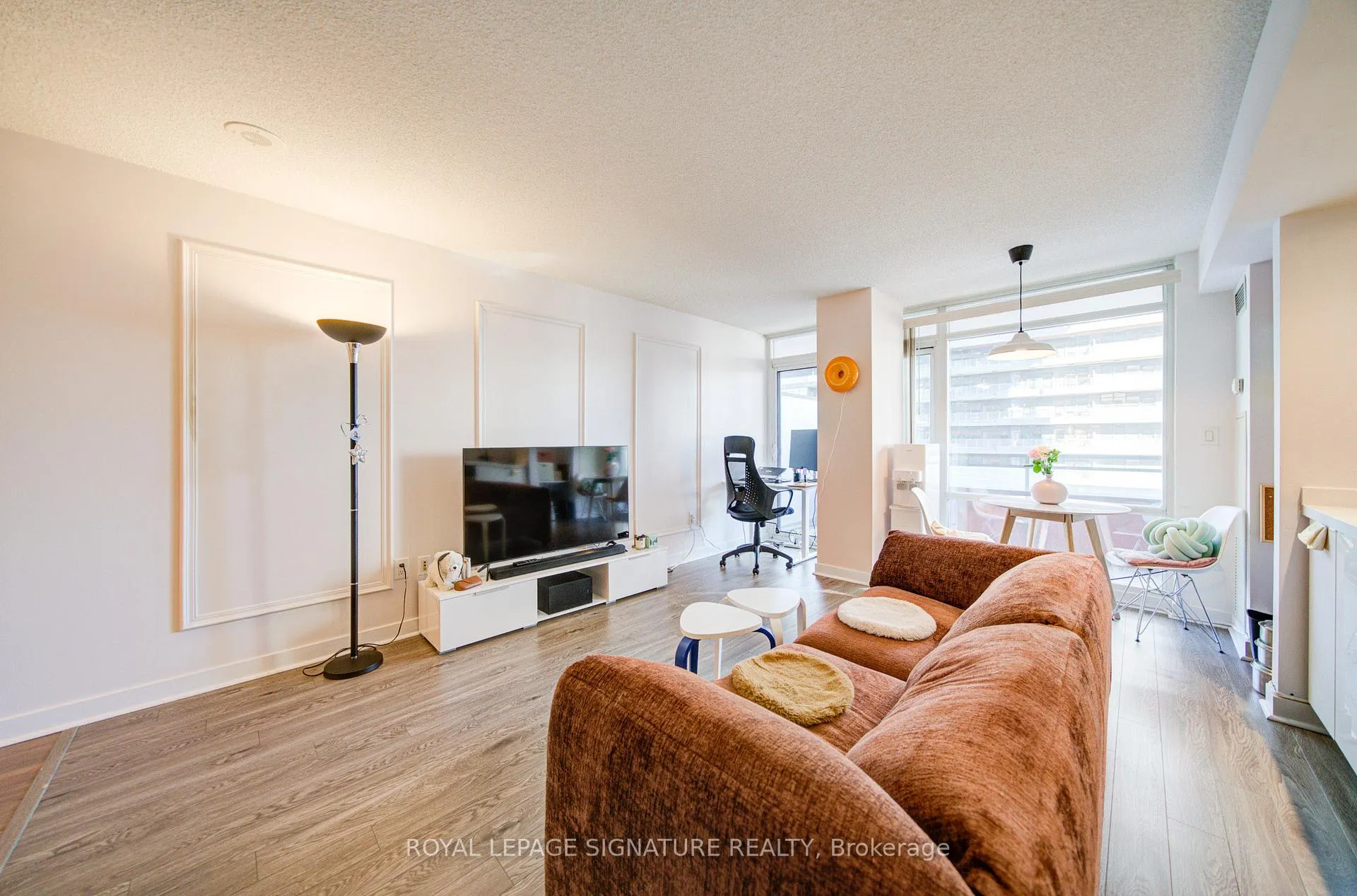 Photo 10 of Unit 716, 4K Spadina Avenue E, Toronto, Waterfront Communities — HOMEH