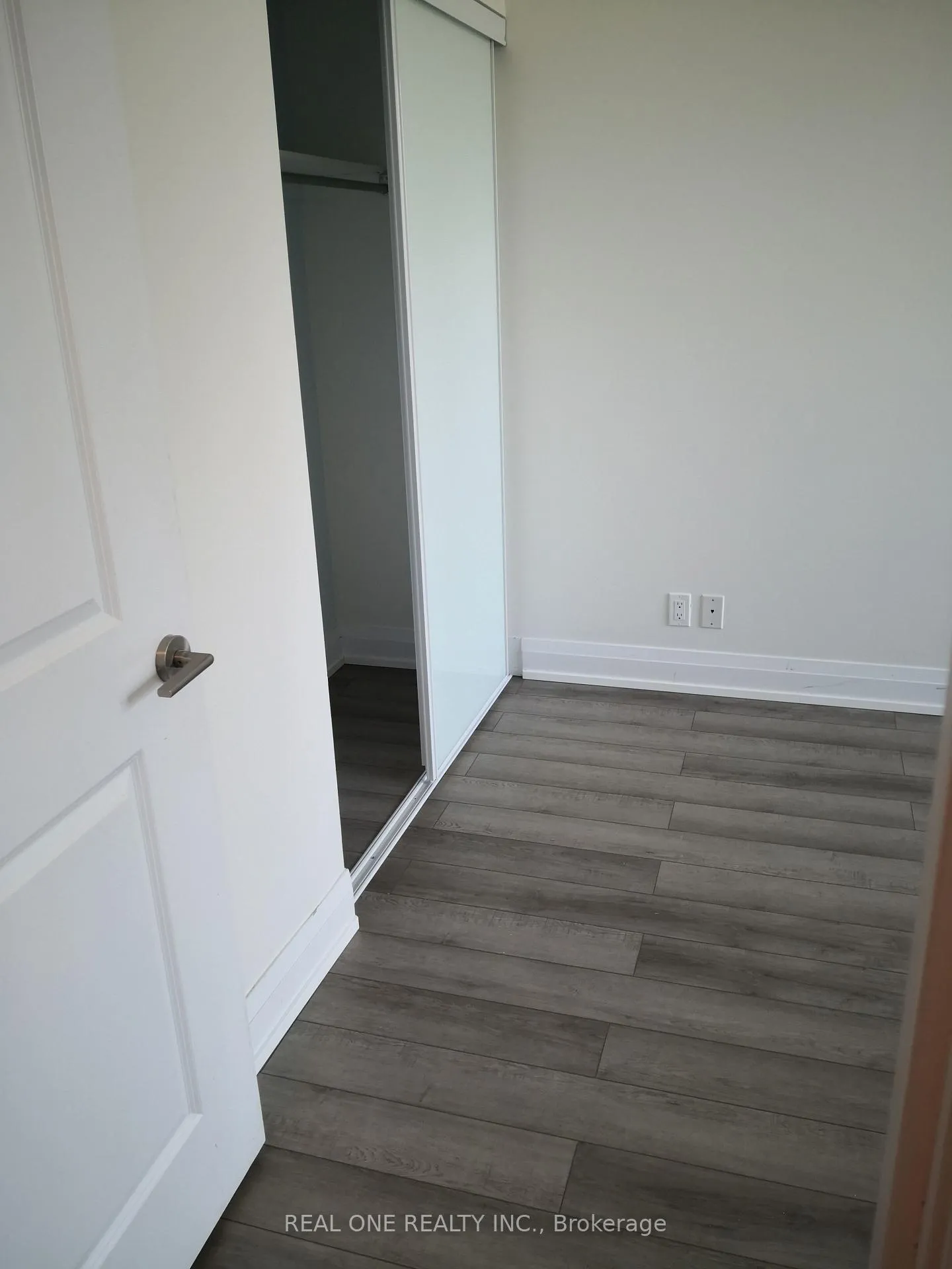 Photo 8 of Unit #208, 7890 Bathurst Street, Vaughan, Beverley Glen — HOMEH