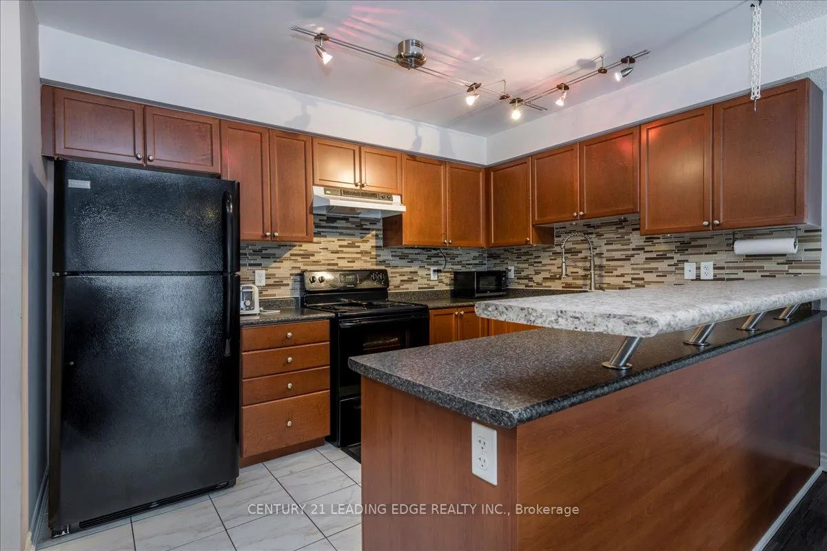 Photo 3 of Unit 20, 43 Coulter Street, Barrie, Sunnidale — HOMEH