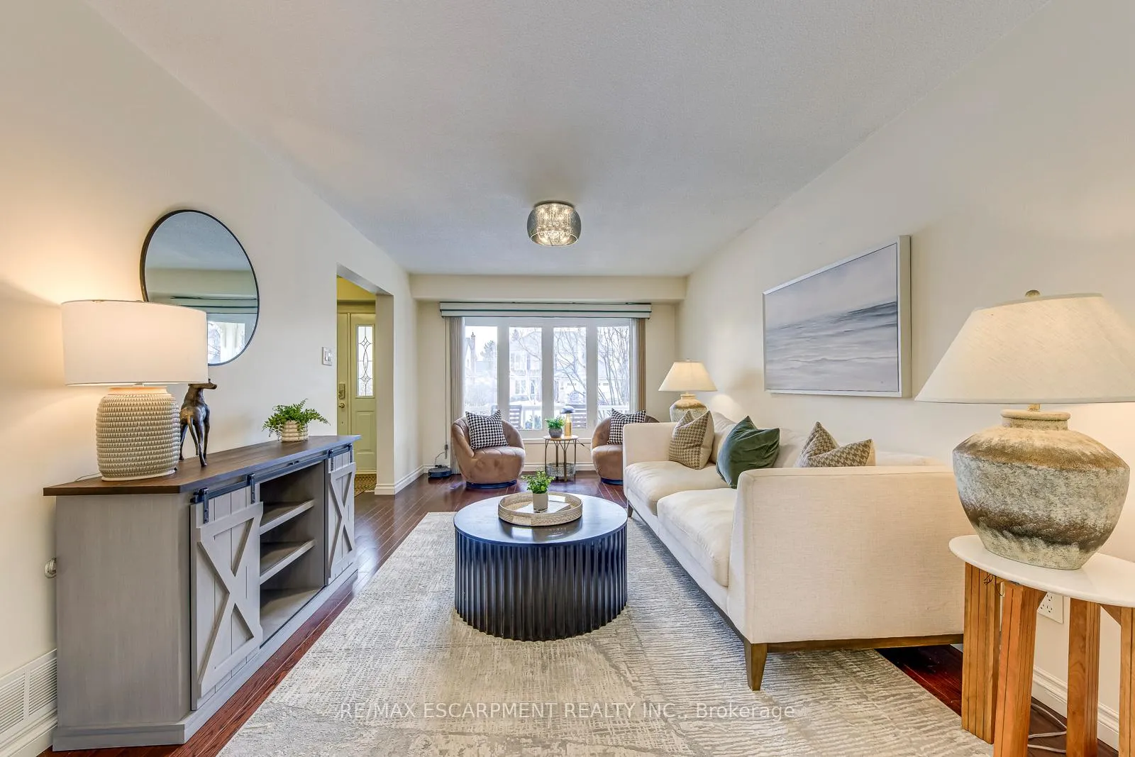 Photo 10 of 2223 Vista Drive, Burlington, Headon — HOMEH
