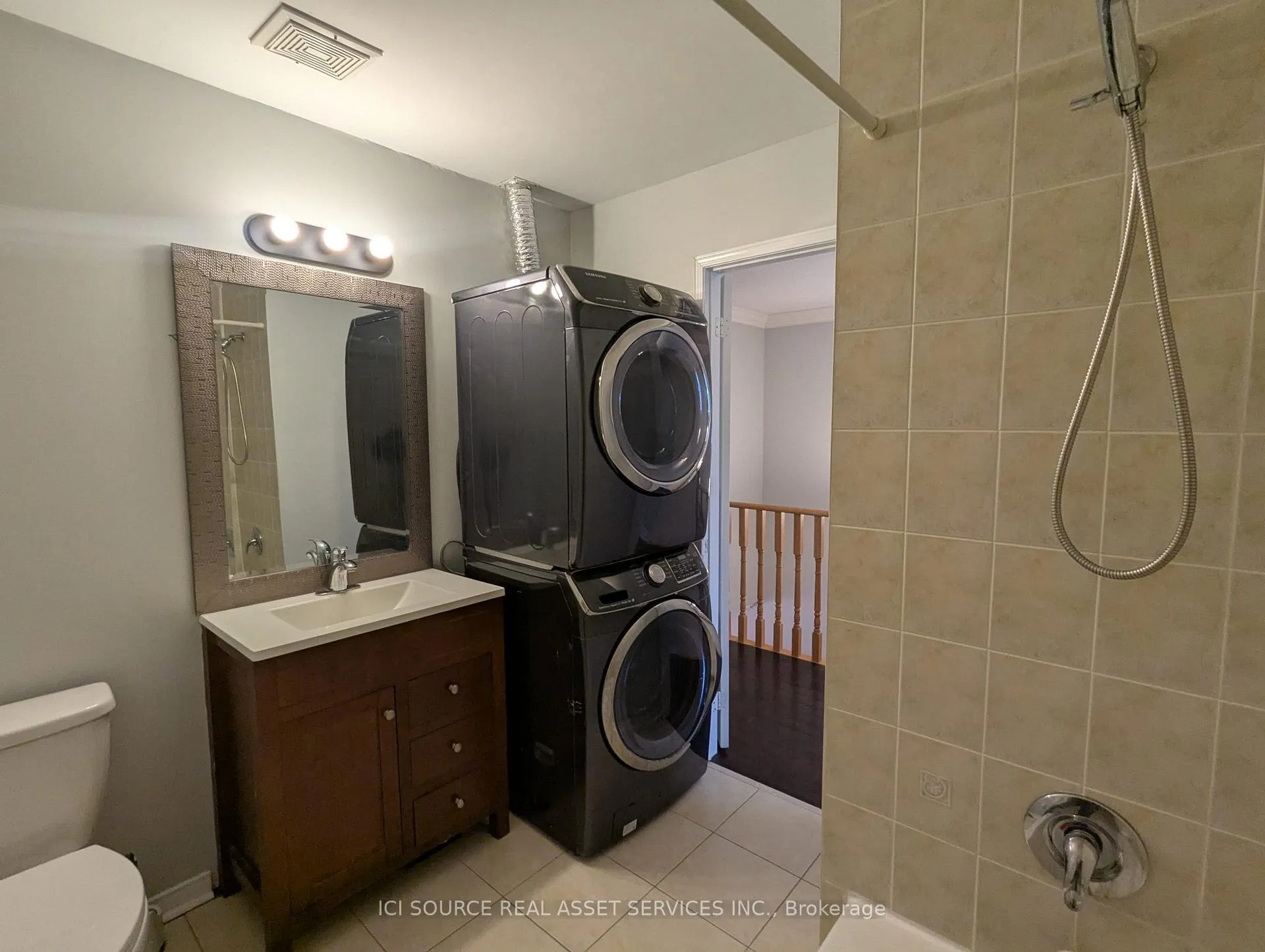 Photo 4 of 77 Rainbow Valley Crescent, Markham, Greensborough — HOMEH