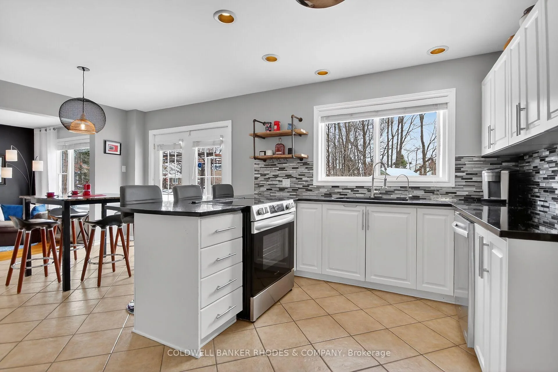 Photo 16 of 6488 Wheatfield Crescent, Ottawa, Greely — HOMEH