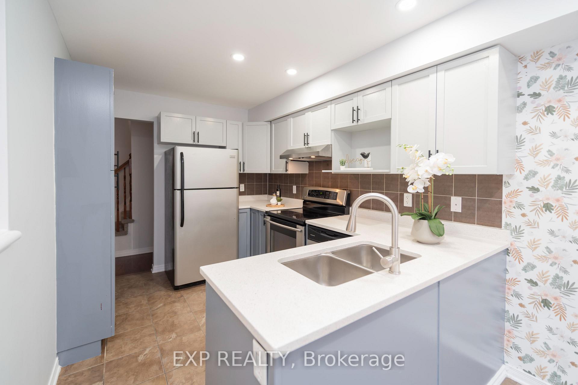 Photo 5 of 191 Macoun Circle, Ottawa, Hunt Club Park/Greenboro — HOMEH