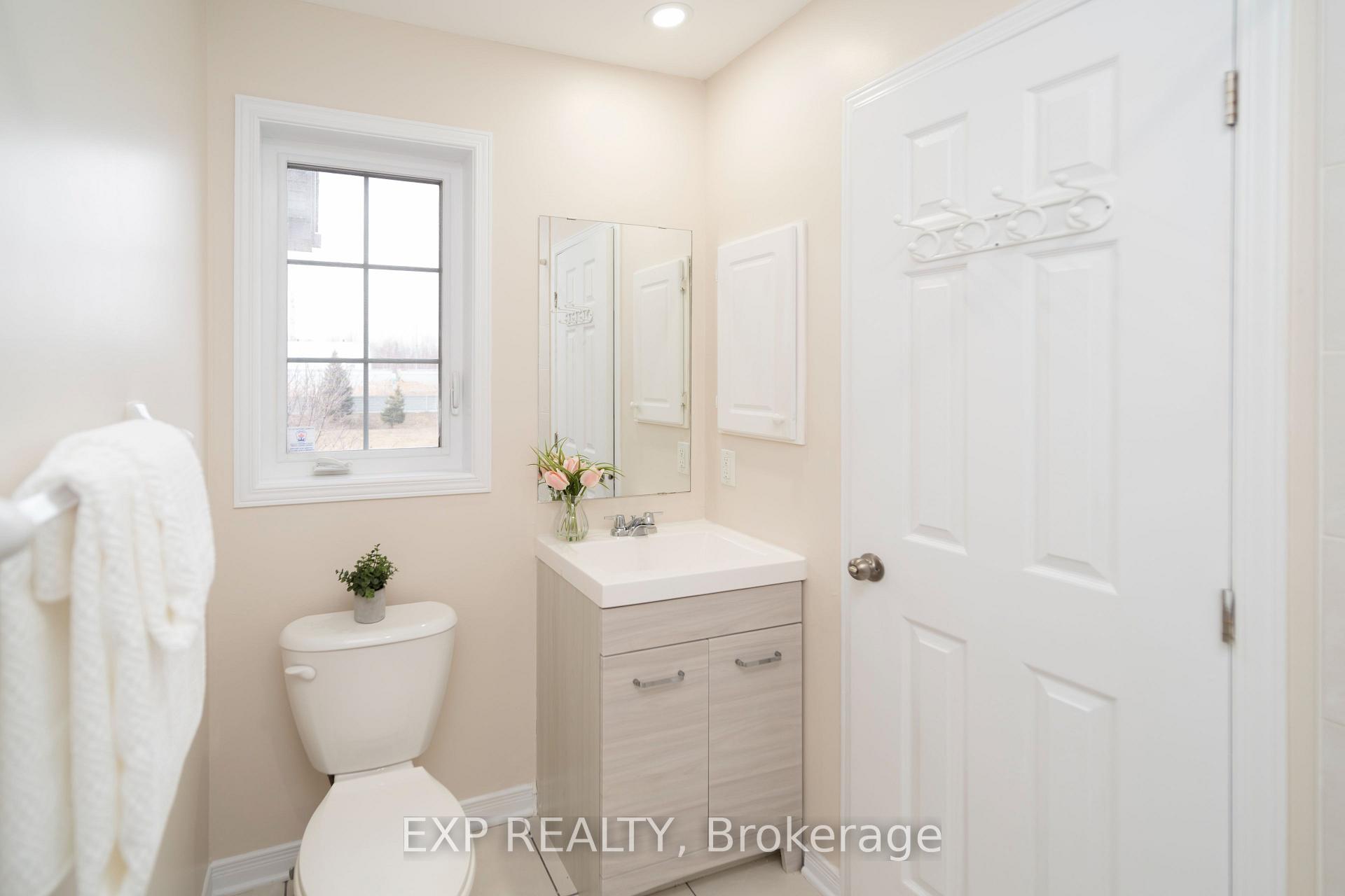 Photo 11 of 191 Macoun Circle, Ottawa, Hunt Club Park/Greenboro — HOMEH