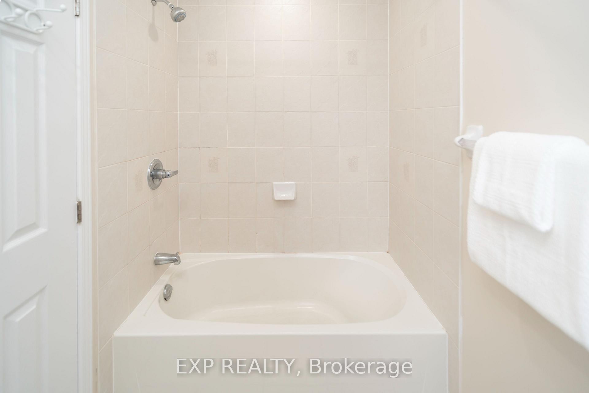 Photo 12 of 191 Macoun Circle, Ottawa, Hunt Club Park/Greenboro — HOMEH