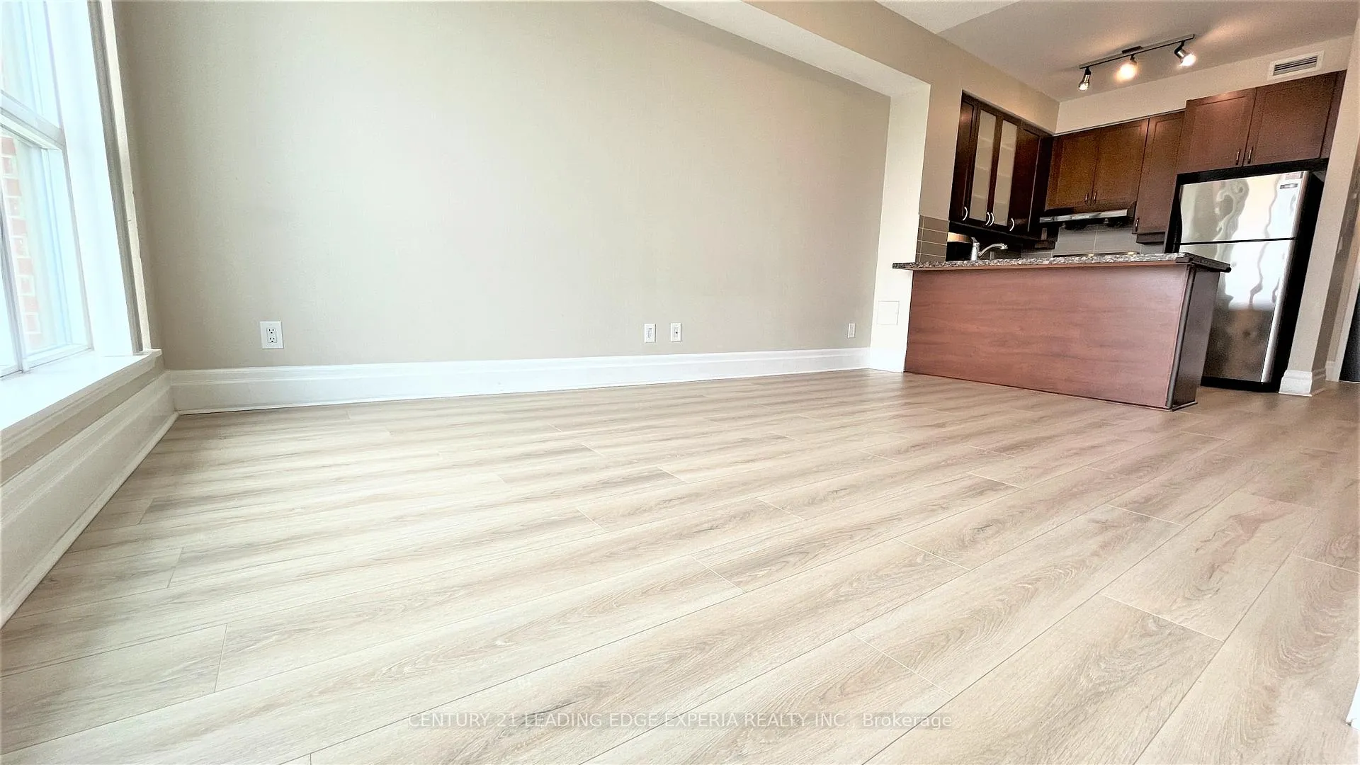 Photo 8 of Unit 513, 39 Upper Duke Crescent, Markham, Unionville — HOMEH