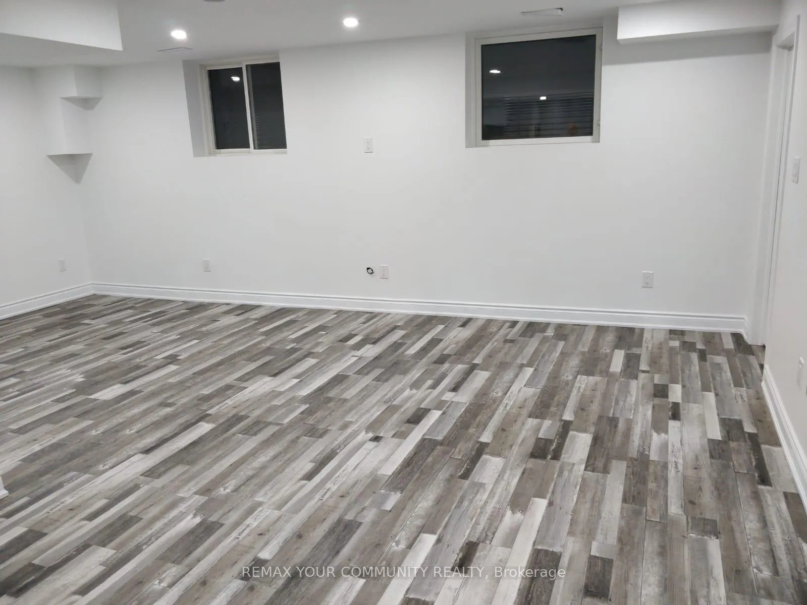 Photo 3 of 10 Ledgerock Road, Brampton, Bram East — HOMEH