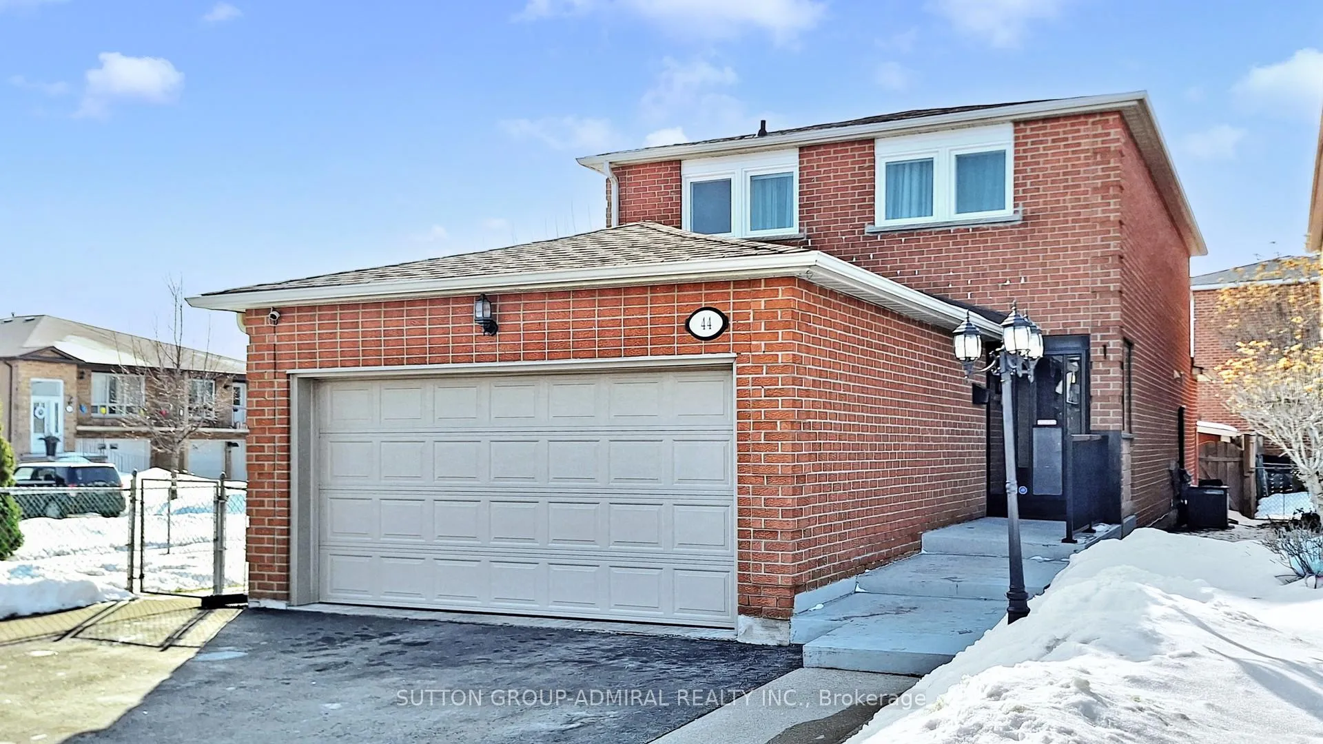 Photo 1 of 44 Birch Meadow Outlook, Vaughan, East Woodbridge — HOMEH