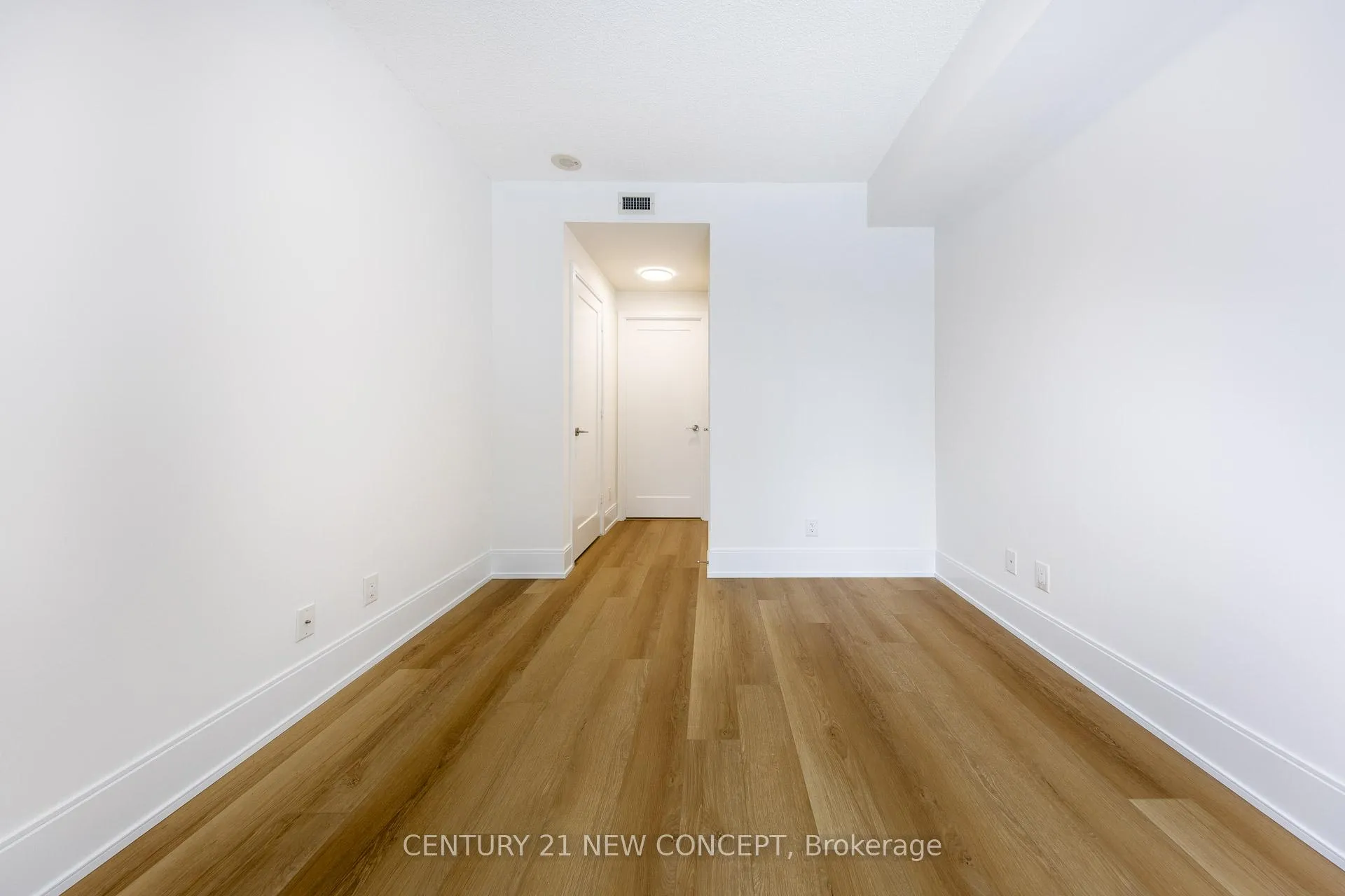 Photo 19 of Unit 619, 70 Roehampton Avenue, Toronto, Mount Pleasant West — HOMEH