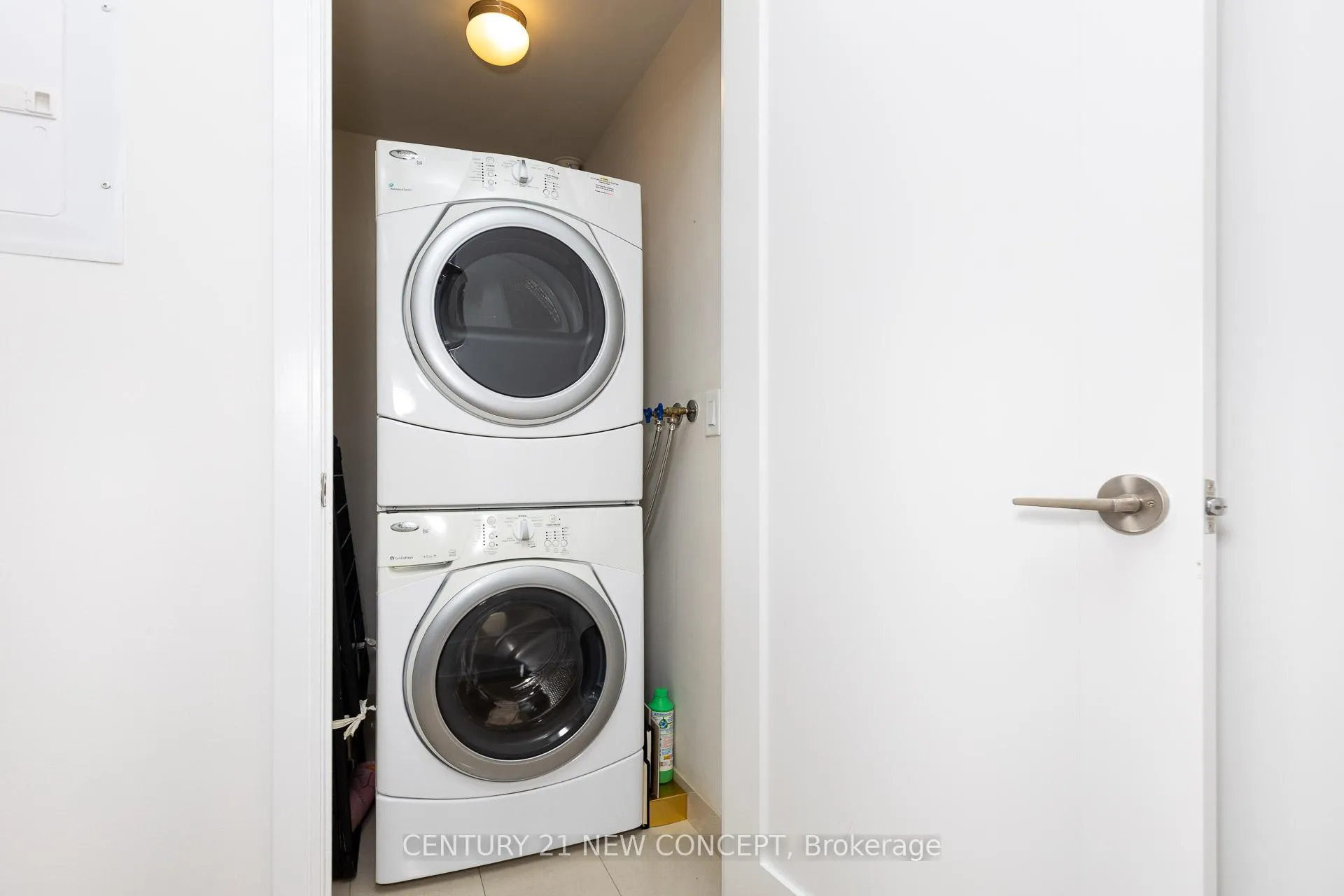 Photo 25 of Unit 619, 70 Roehampton Avenue, Toronto, Mount Pleasant West — HOMEH