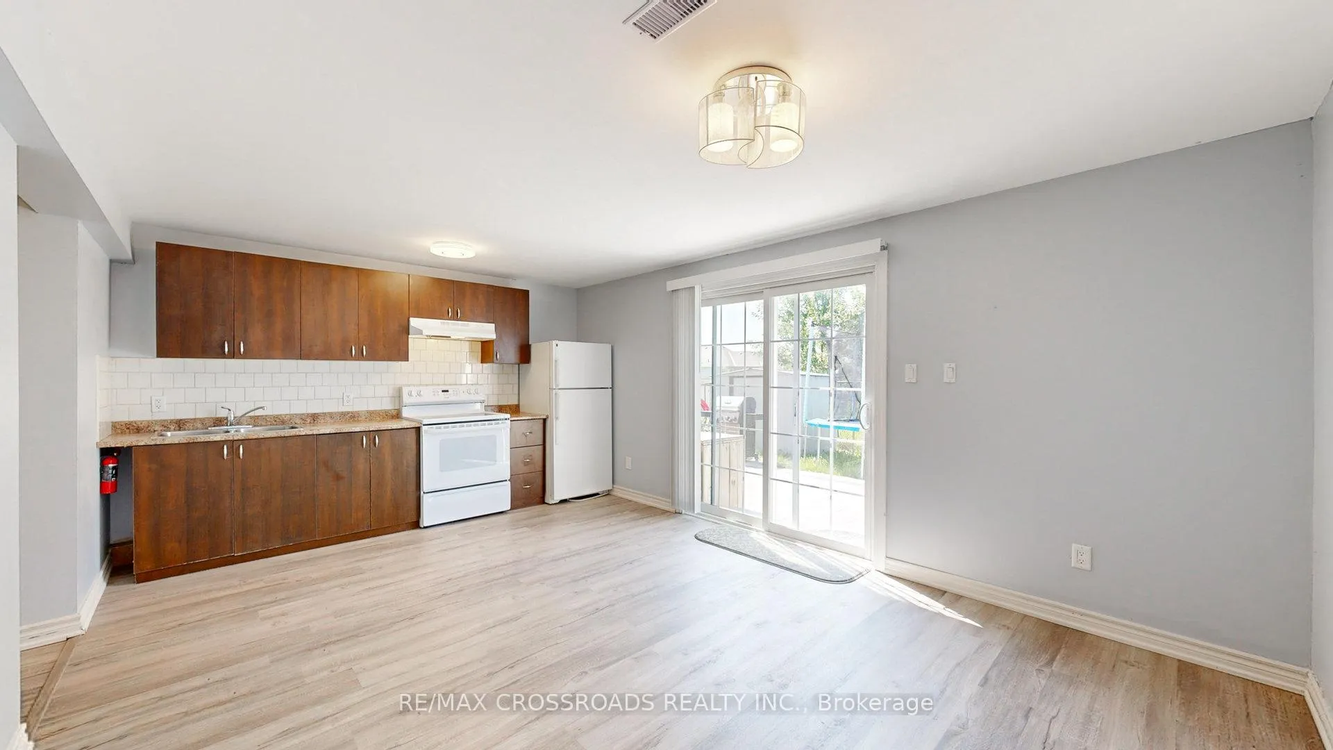 Photo 4 of Unit Lower, 33 Netherway Crescent, Ajax, Northwest Ajax — HOMEH