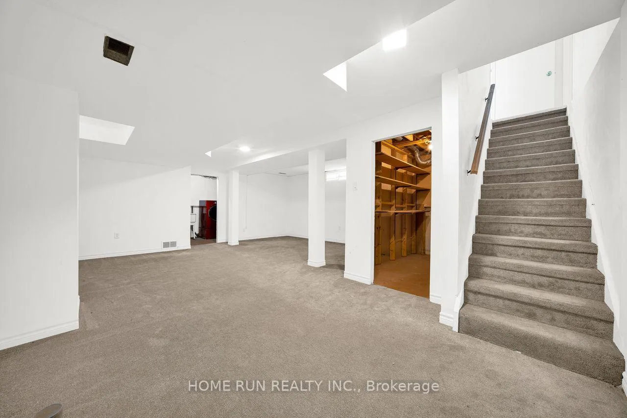 Photo 37 of 47 Coolspring Crescent, Ottawa, Borden Farm/Stewart Farm/Carleton Heights/Parkwood Hills — HOMEH