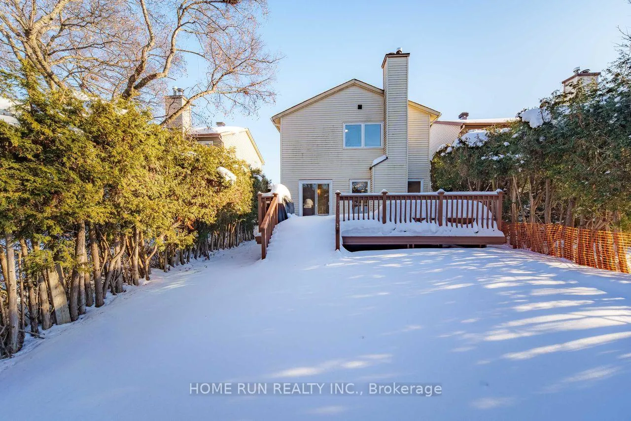 Photo 43 of 47 Coolspring Crescent, Ottawa, Borden Farm/Stewart Farm/Carleton Heights/Parkwood Hills — HOMEH
