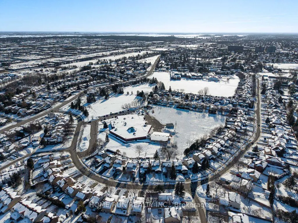 Photo 49 of 47 Coolspring Crescent, Ottawa, Borden Farm/Stewart Farm/Carleton Heights/Parkwood Hills — HOMEH