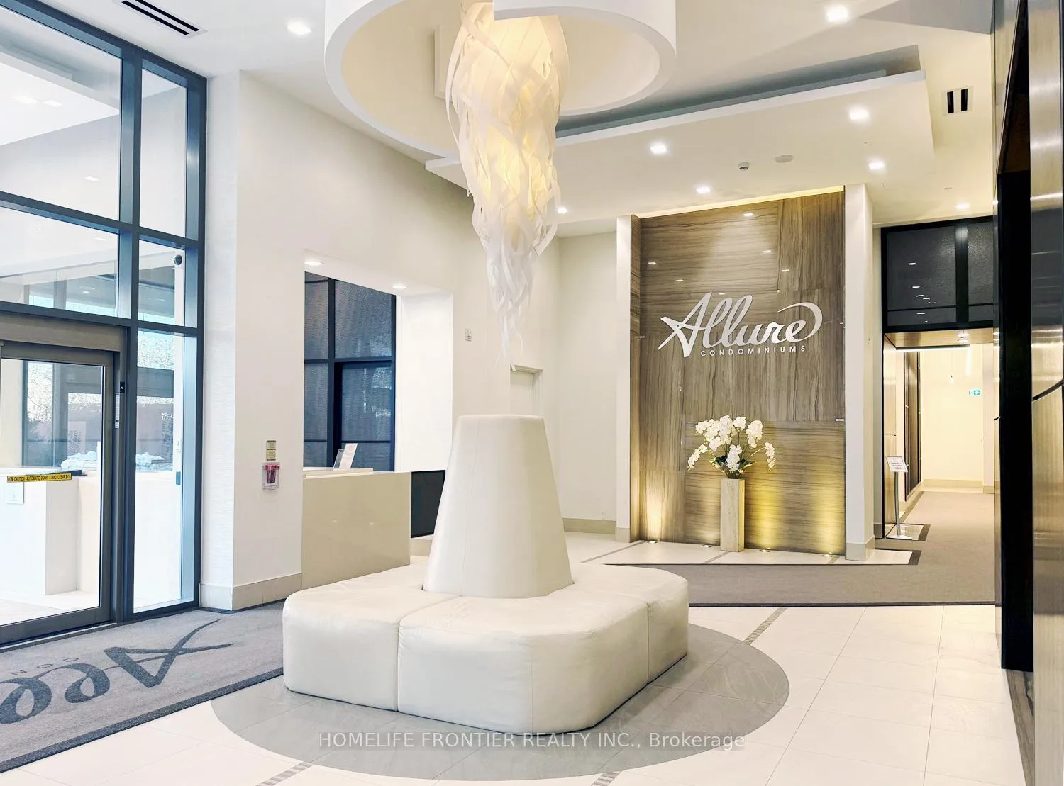 Photo 1 of Unit 614, 23 Glebe Road W, Toronto, Yonge-Eglinton — HOMEH