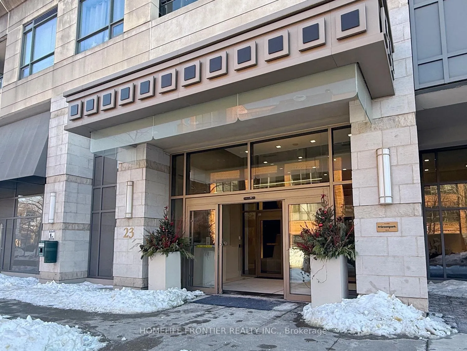 Photo 3 of Unit 614, 23 Glebe Road W, Toronto, Yonge-Eglinton — HOMEH