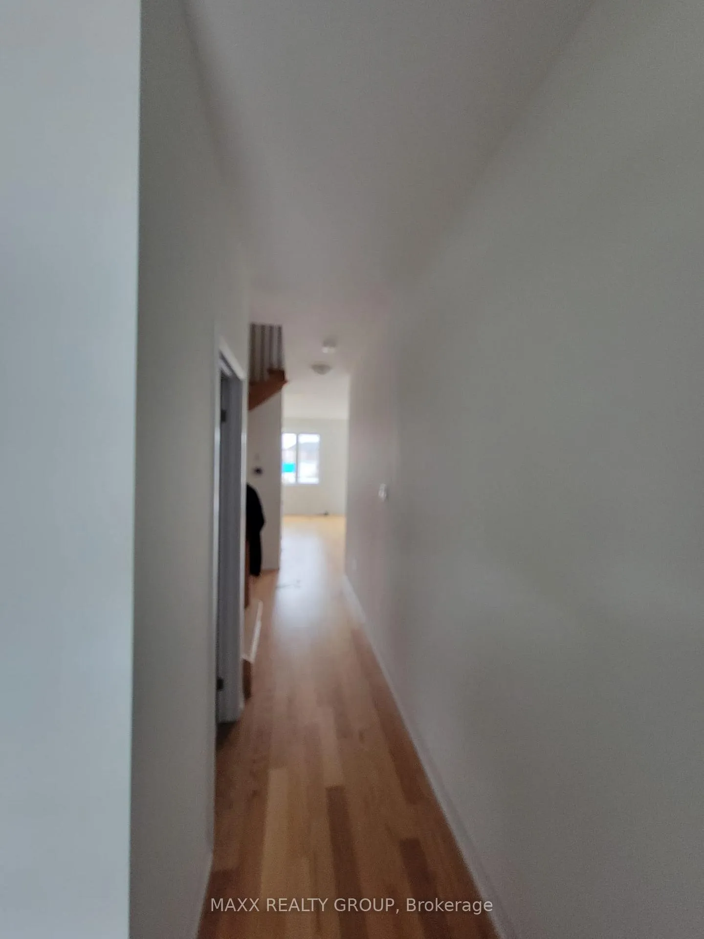 Photo 5 of 111 Brighton Lane, Thorold, Rolling Meadows — HOMEH